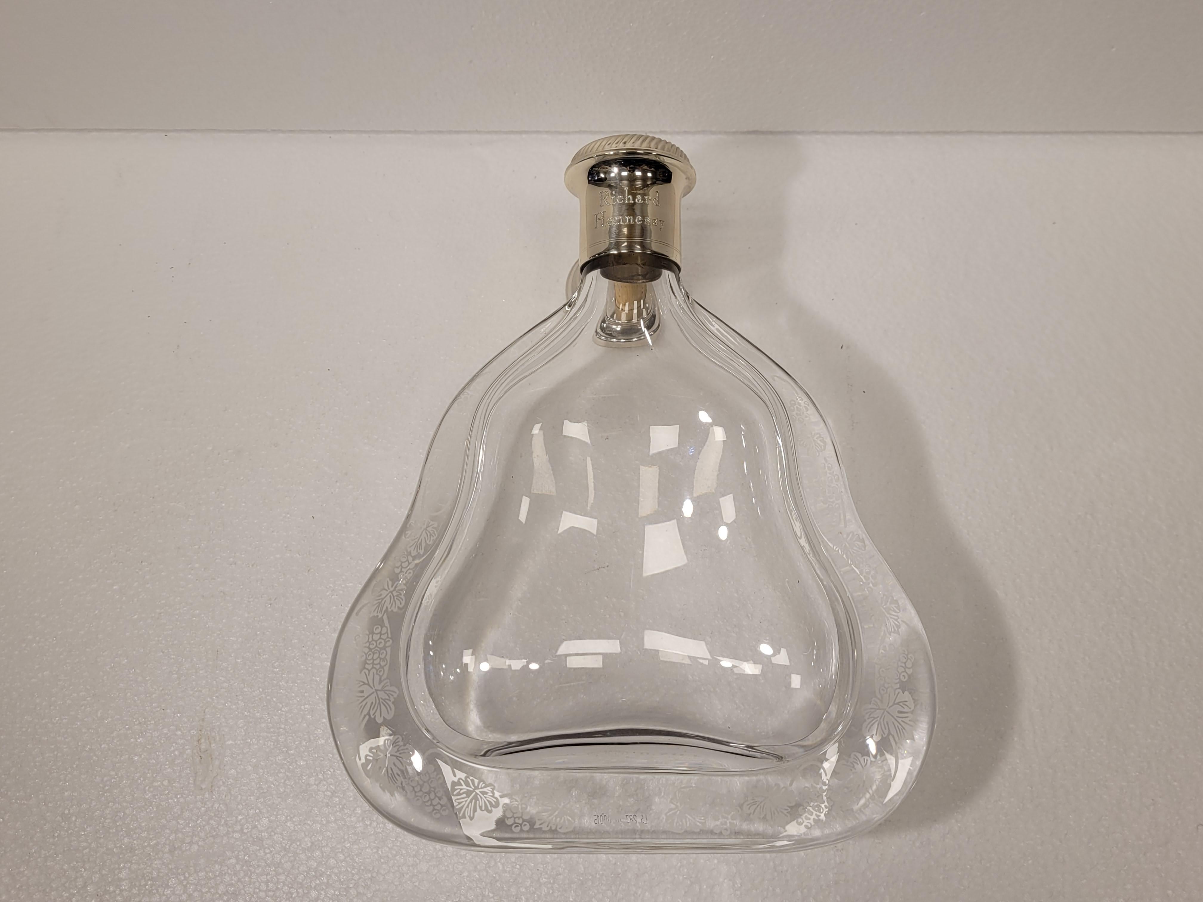 Cognac decanter bottle, Richard Hennessy, Baccarat crystal, 90's - France 16