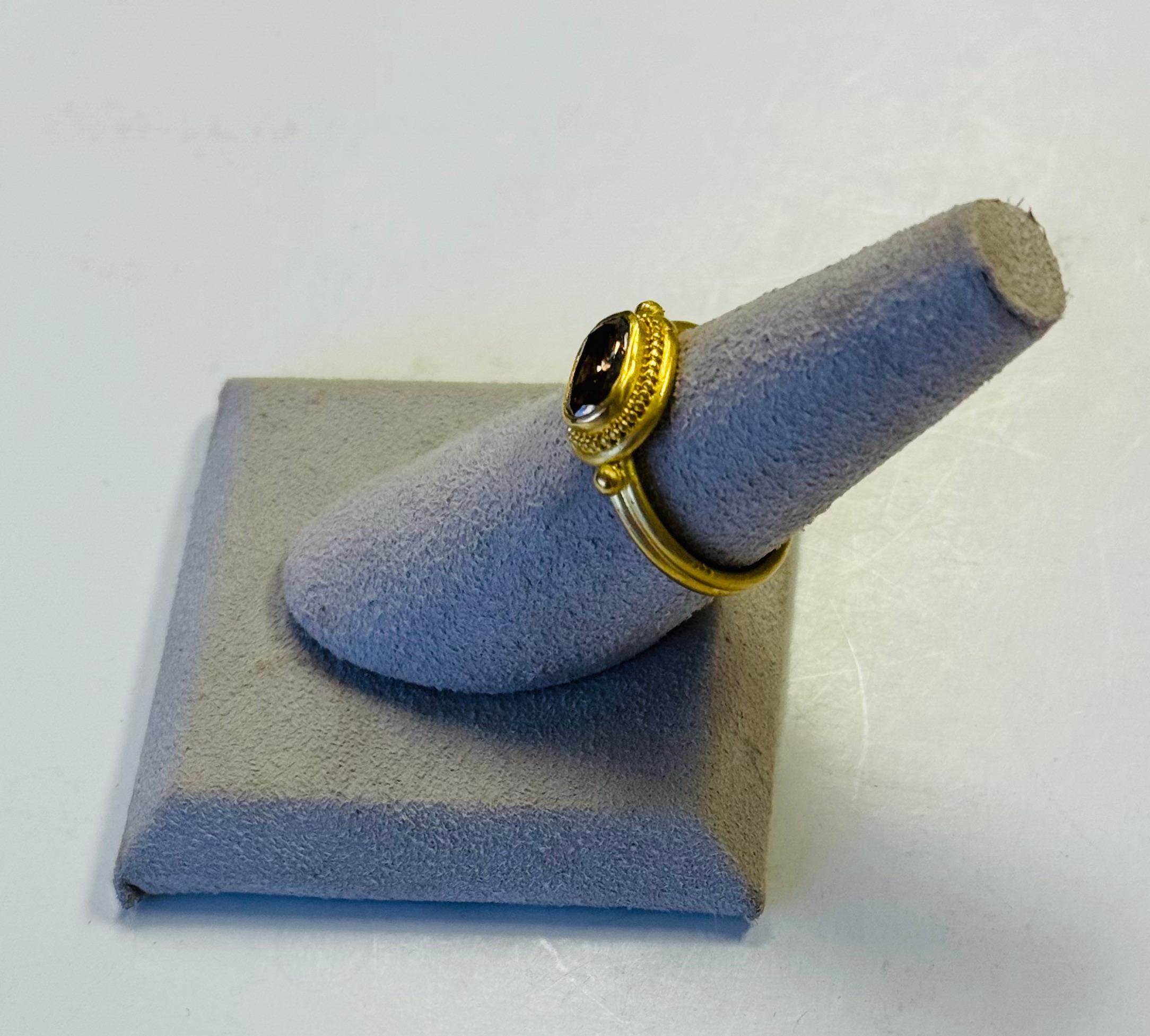 Neoetrusco Anello con diamante cognac in oro 22 carati in vendita