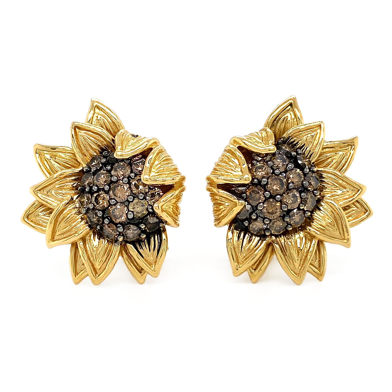 Cognacfarbene Diamant-Sonnenblumen-Ohrringe aus 18 Karat Gelbgold im Zustand „Neu“ im Angebot in New York, NY
