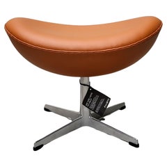 Cognac Egg Chair Ottoman by Arne Jacobsen for Fritz Hansen
