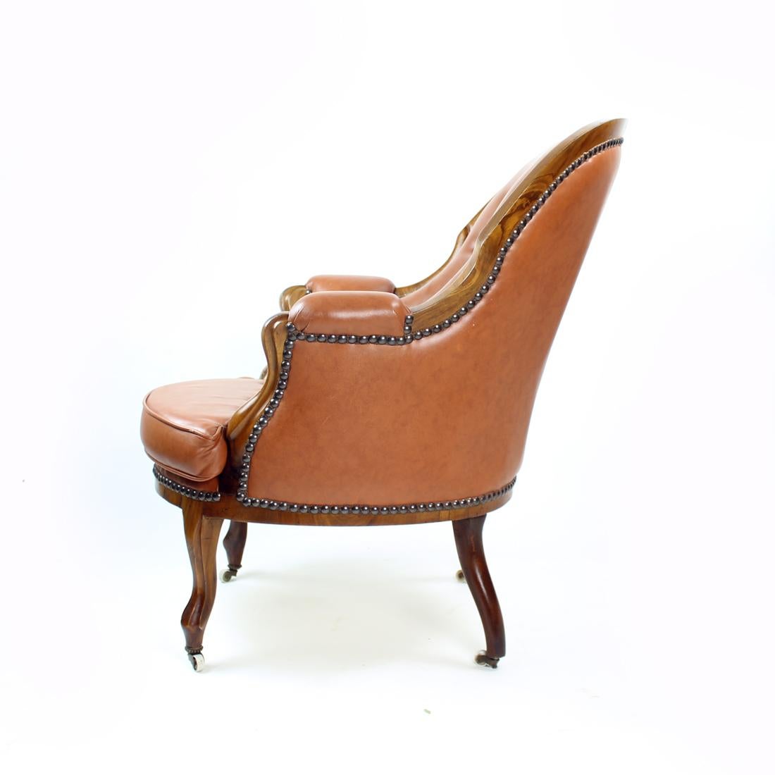 Cognac Faux Leather And Walnut Armchair, Czechoslovakia 1950s In Good Condition For Sale In Zohor, SK