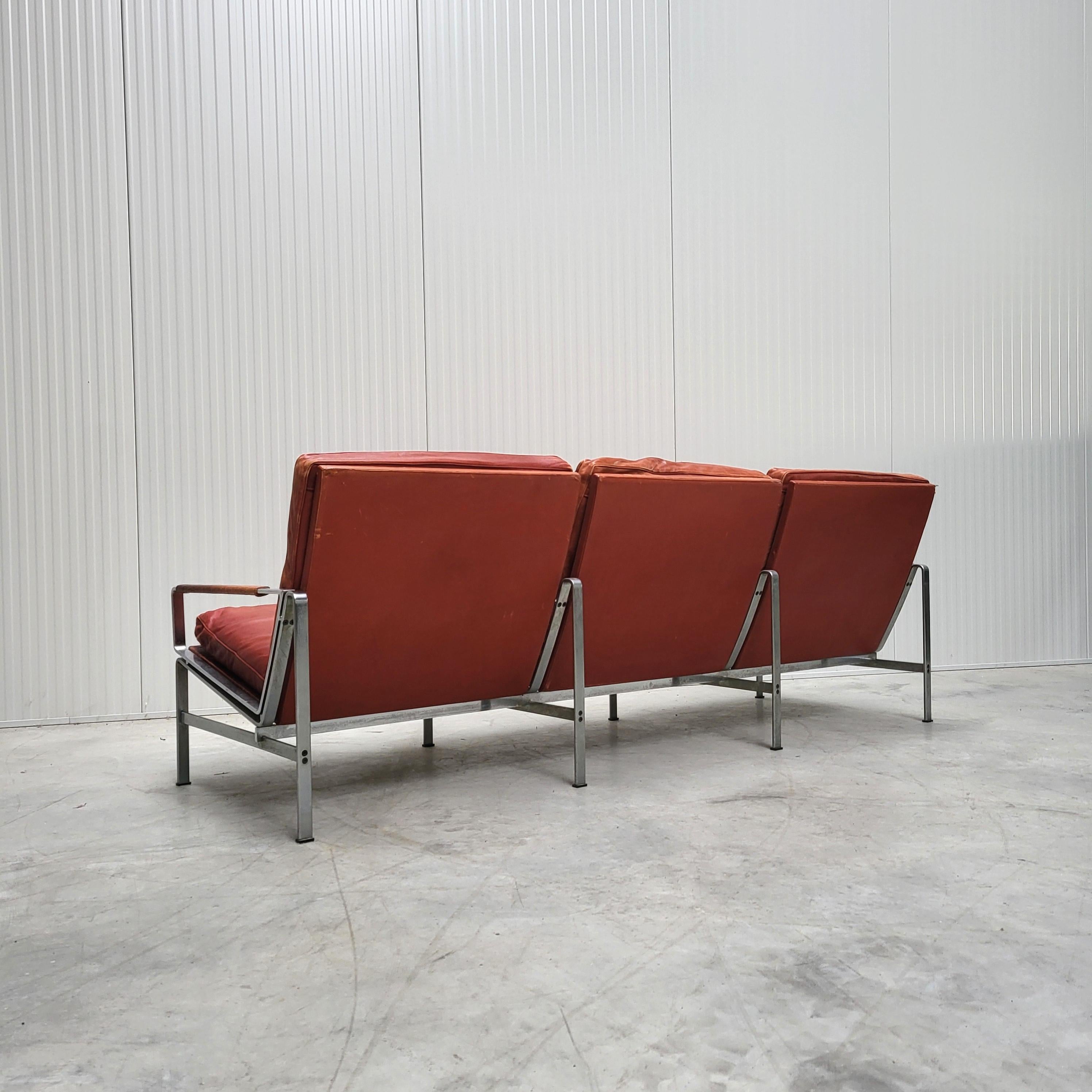 Cognac FK6720 Sofa & Chairs by Fabricius & Kastholm Kill International 1960s For Sale 4