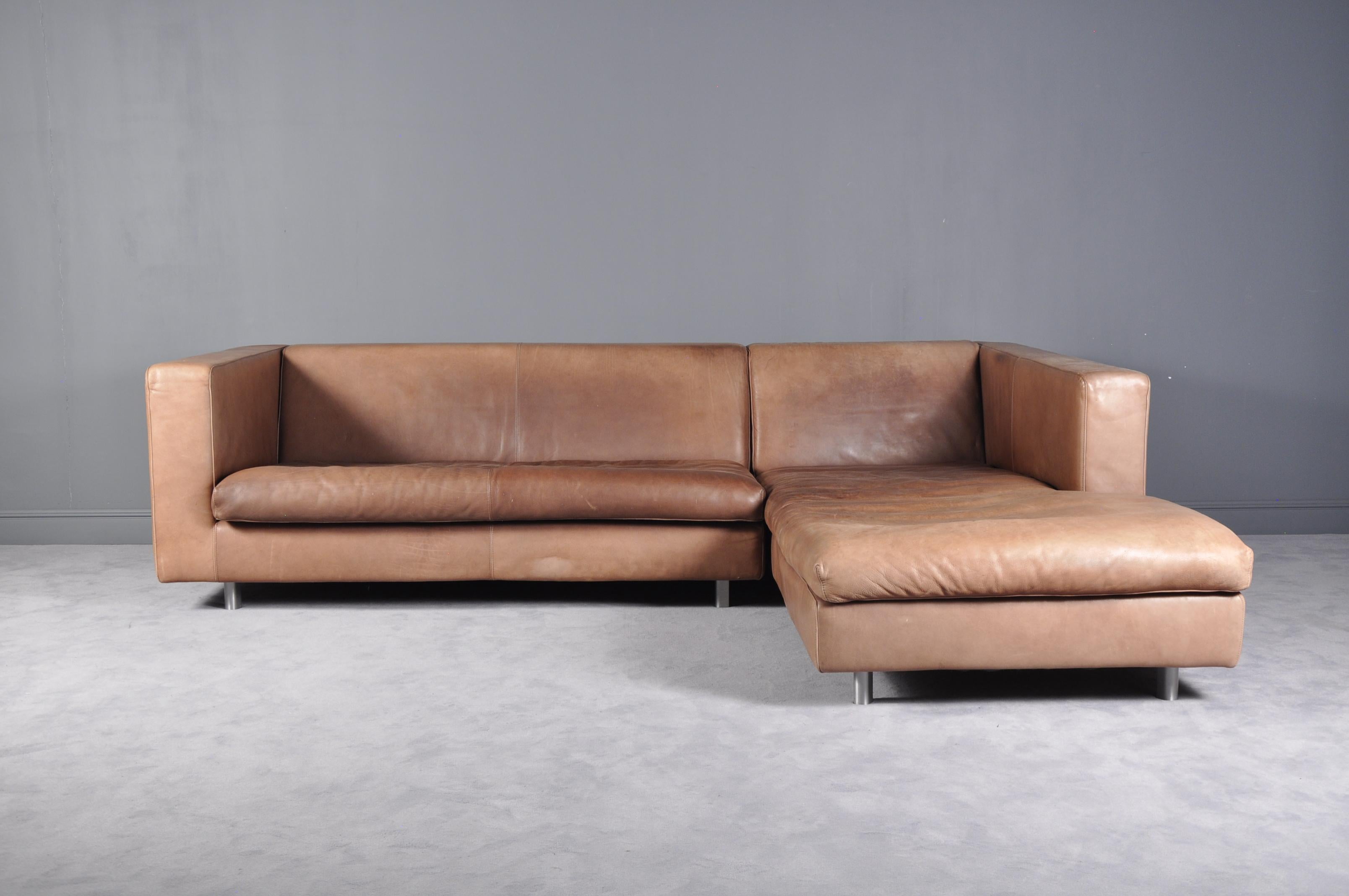 Measures: W 260 / D 100/200 / H 70 cm

Seat height 40 cm

Beautiful, sumptuous Italian leather corner sofa with generously proportioned seating. This high quality leather, will age superbly with the passing of time.