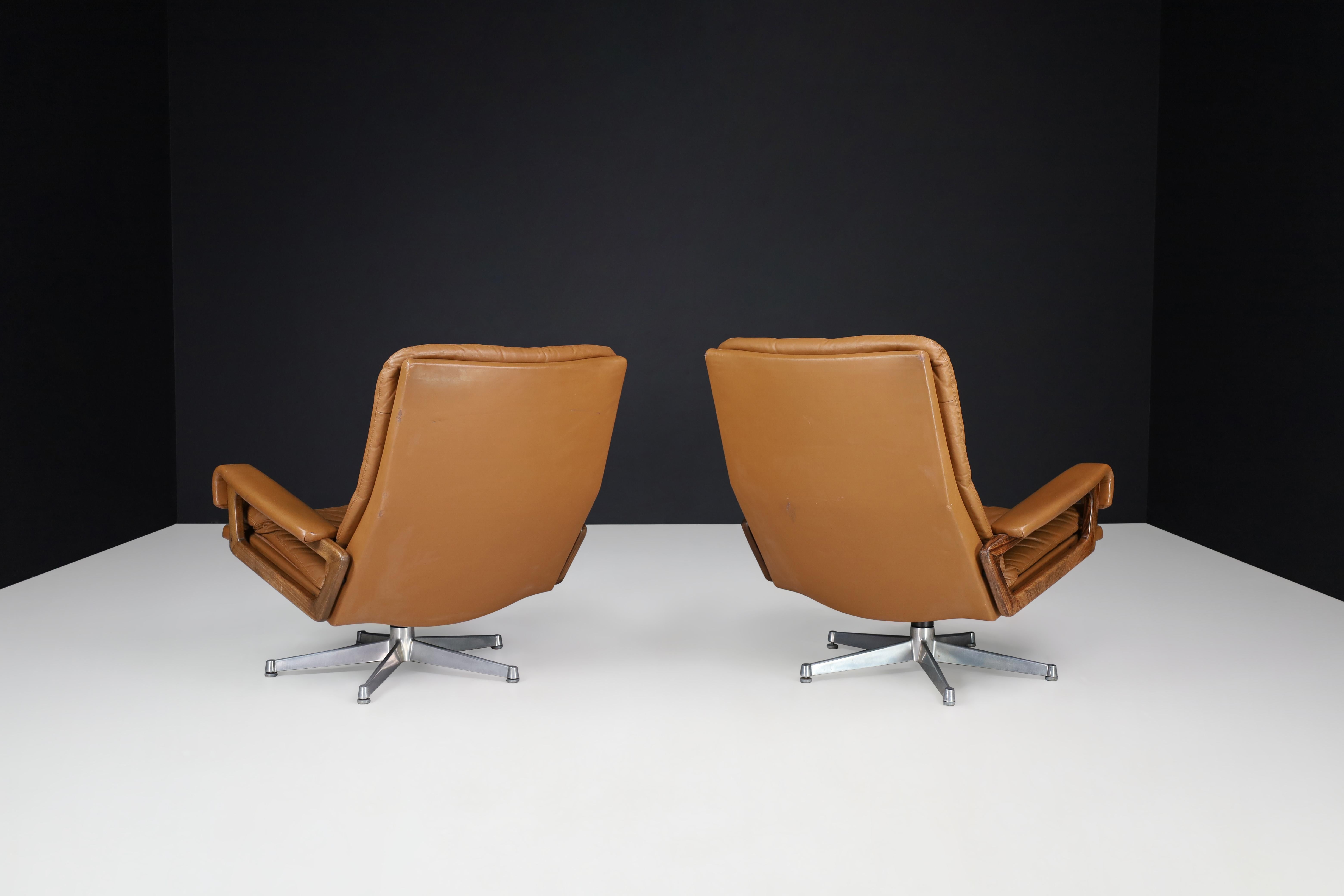 Cognac 'King' Chairs by André Vandenbeuck for Strässle, Switzerland, 1970s  In Good Condition In Almelo, NL