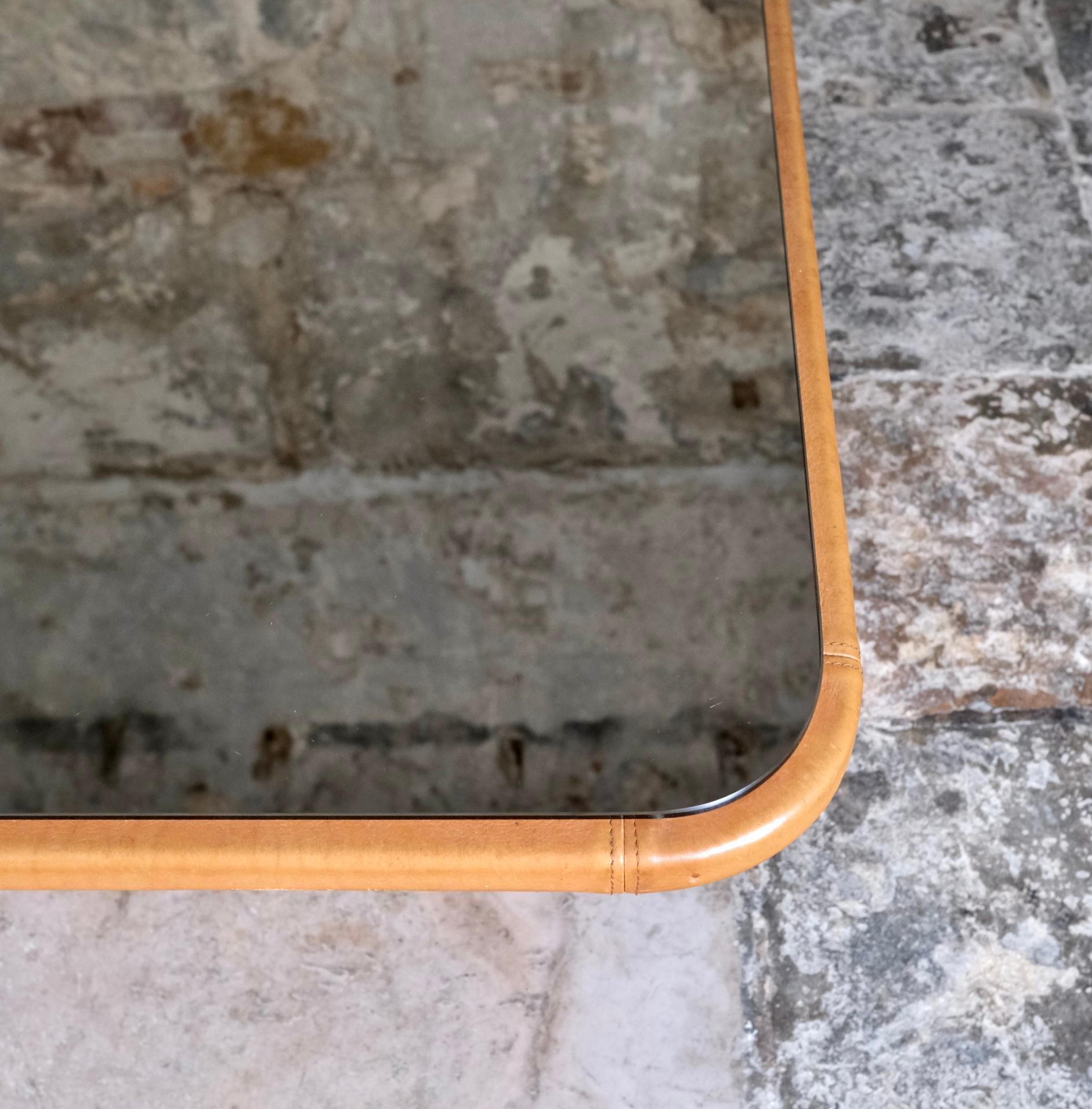 Table basse DS47 en cuir cognac et miroir par De Sede, Suisse, années 1970 en vente 7