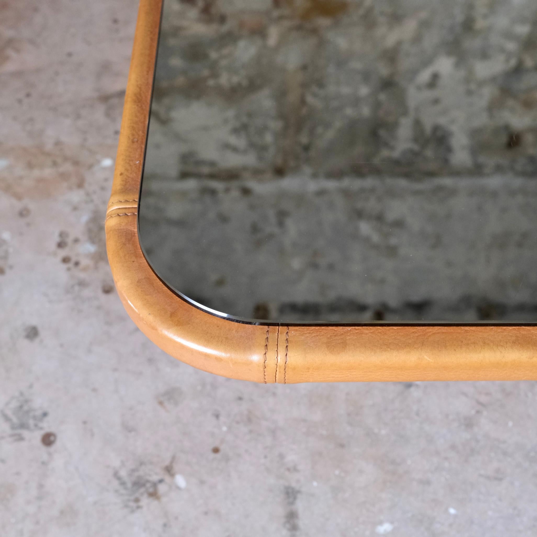 Table basse DS47 en cuir cognac et miroir par De Sede, Suisse, années 1970 en vente 8