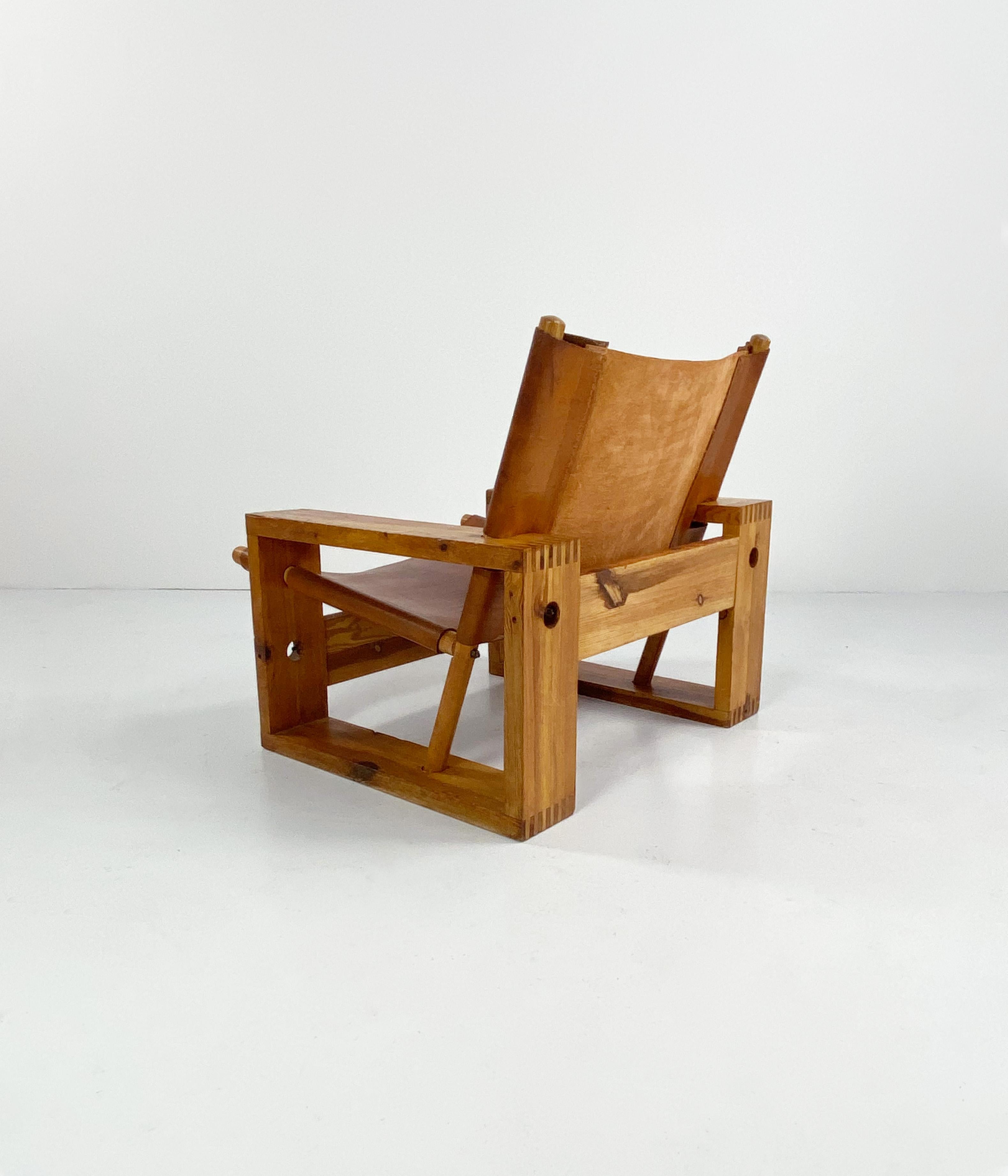 Dutch Cognac Leather and Pine Lounge Chair by Ate Van Apeldoorn, c.1970