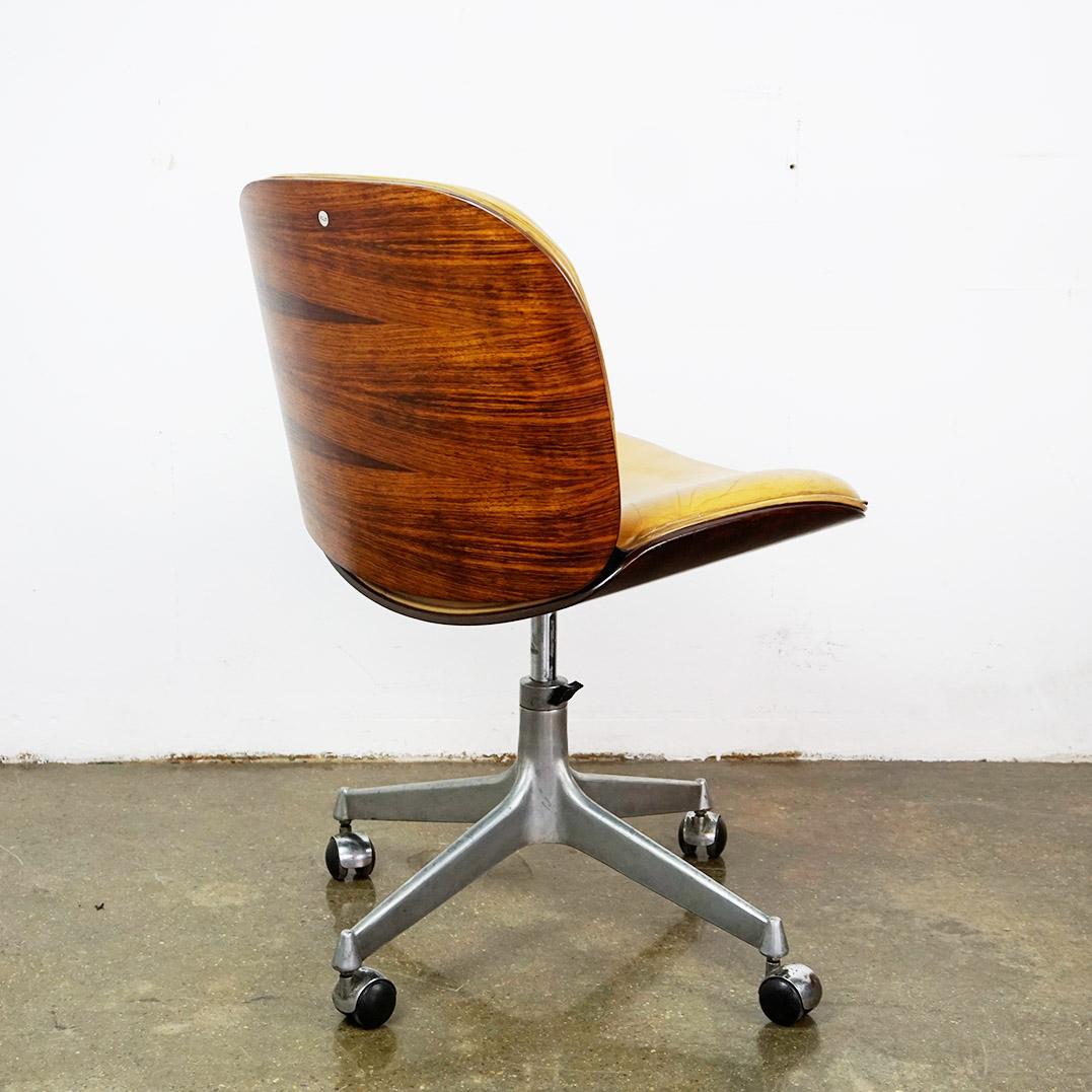 Cognac Leather and Rosewood Office Chair by Ico Parisi for Mim Roma Italy 8