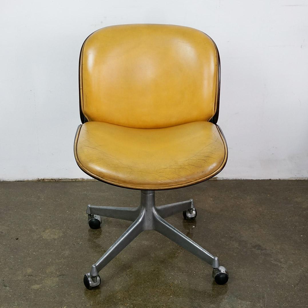 Mid-Century Modern Cognac Leather and Rosewood Office Chair by Ico Parisi for Mim Roma Italy