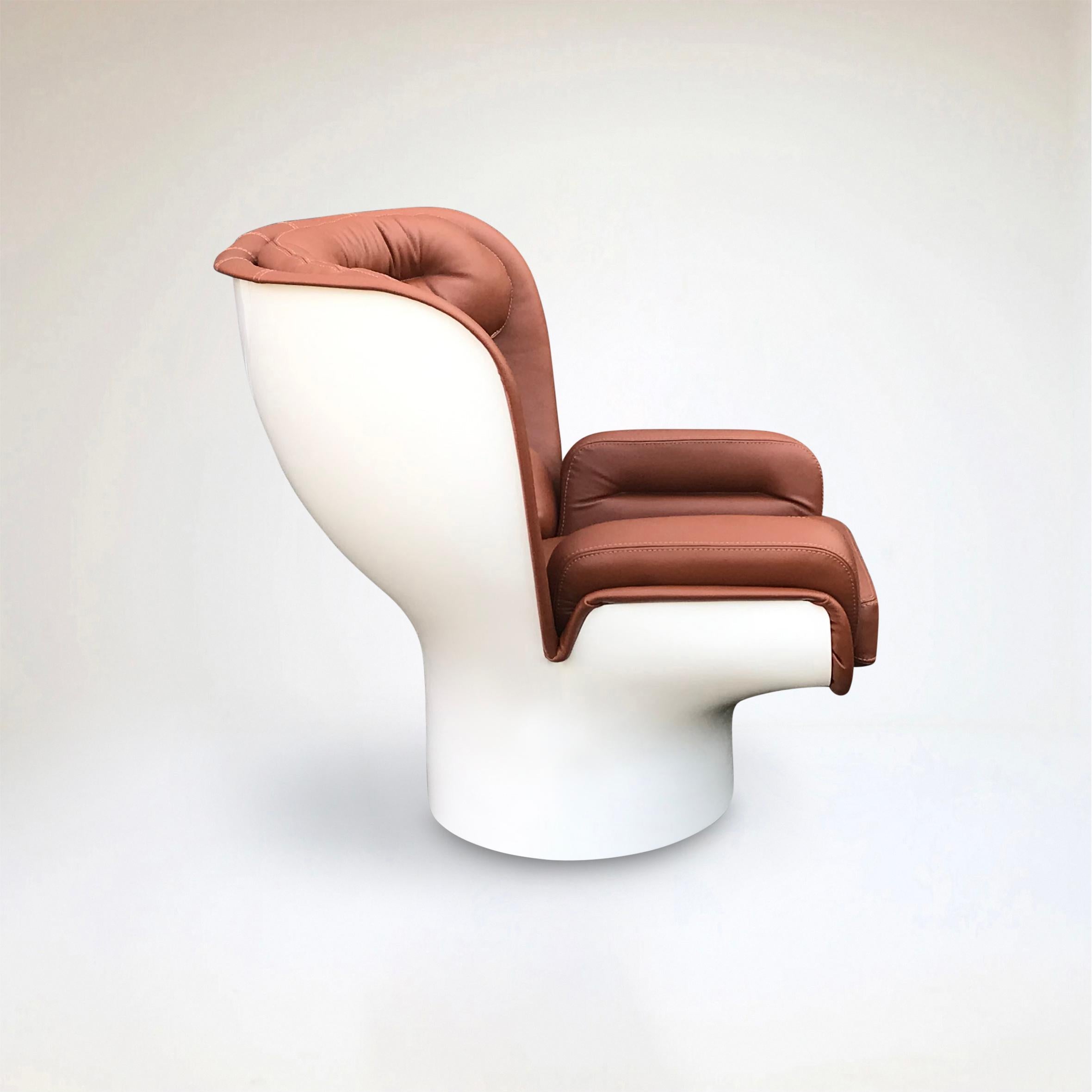 Cognac leather and white Elda chair by Joe Colombo for Longhi Italy For Sale 1
