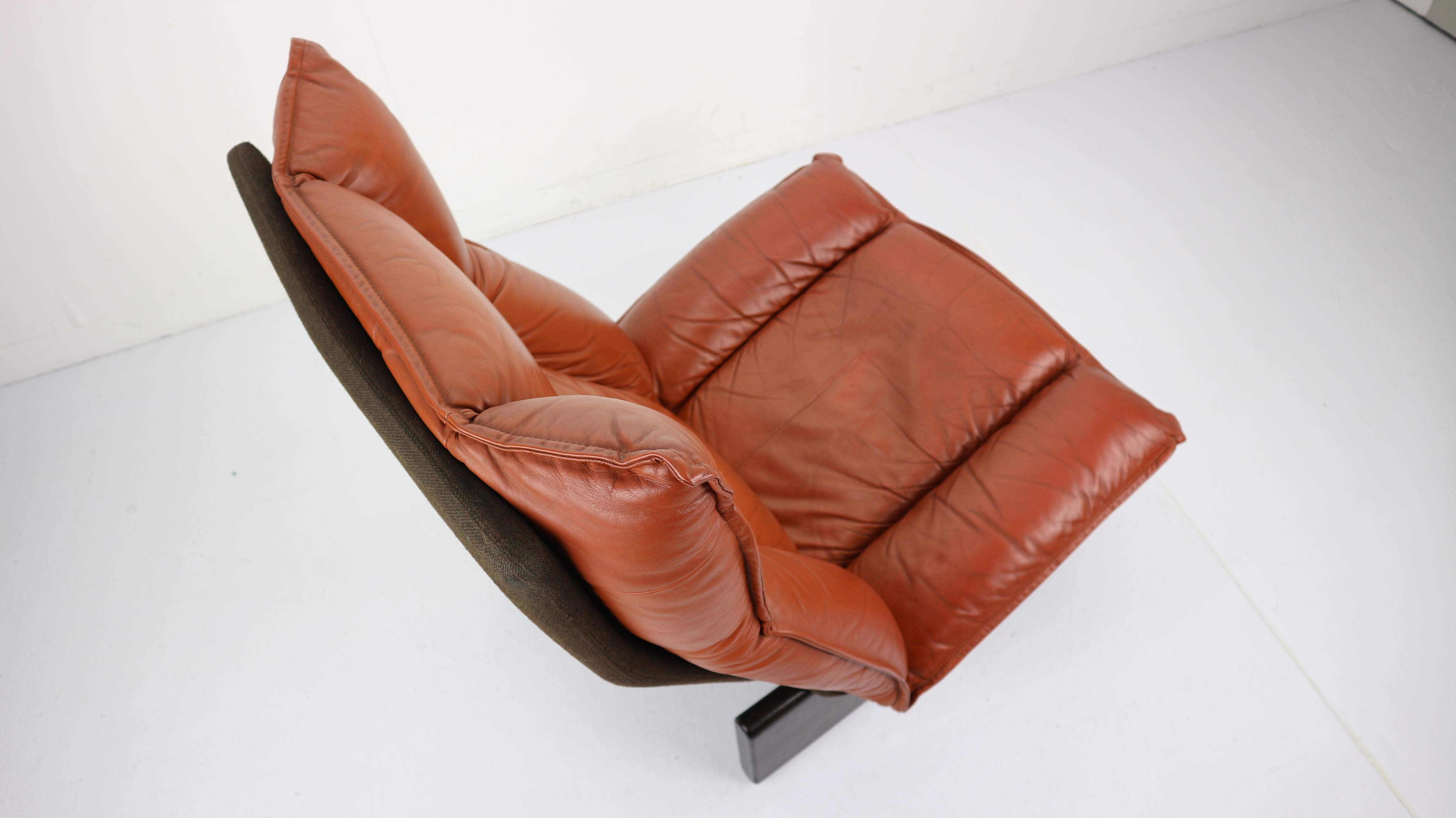 Cognac Leather and Wood Lounge Chair, Dutch Modern Design, 1970s 6