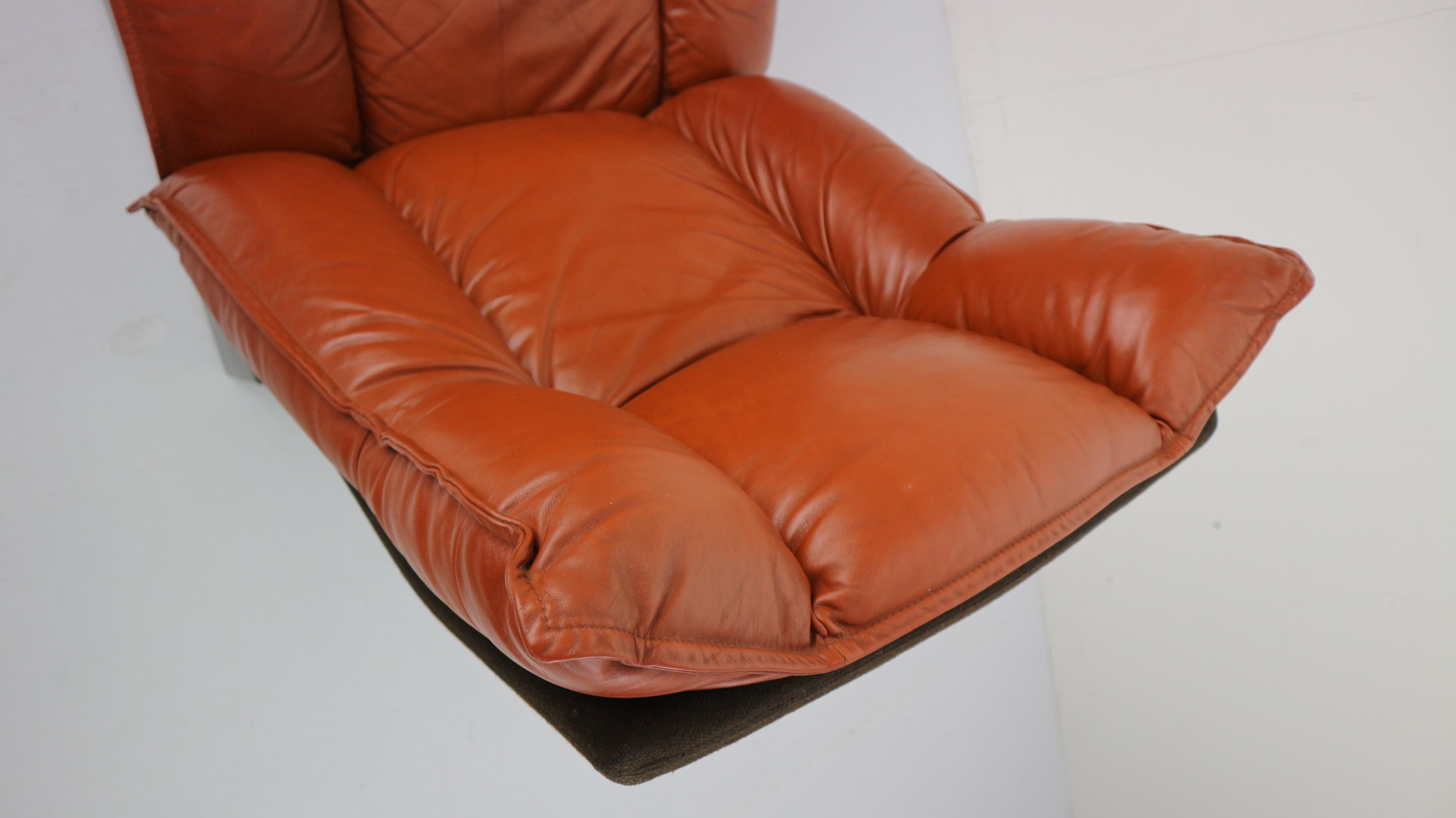 Cognac Leather and Wood Lounge Chair, Dutch Modern Design, 1970s 13