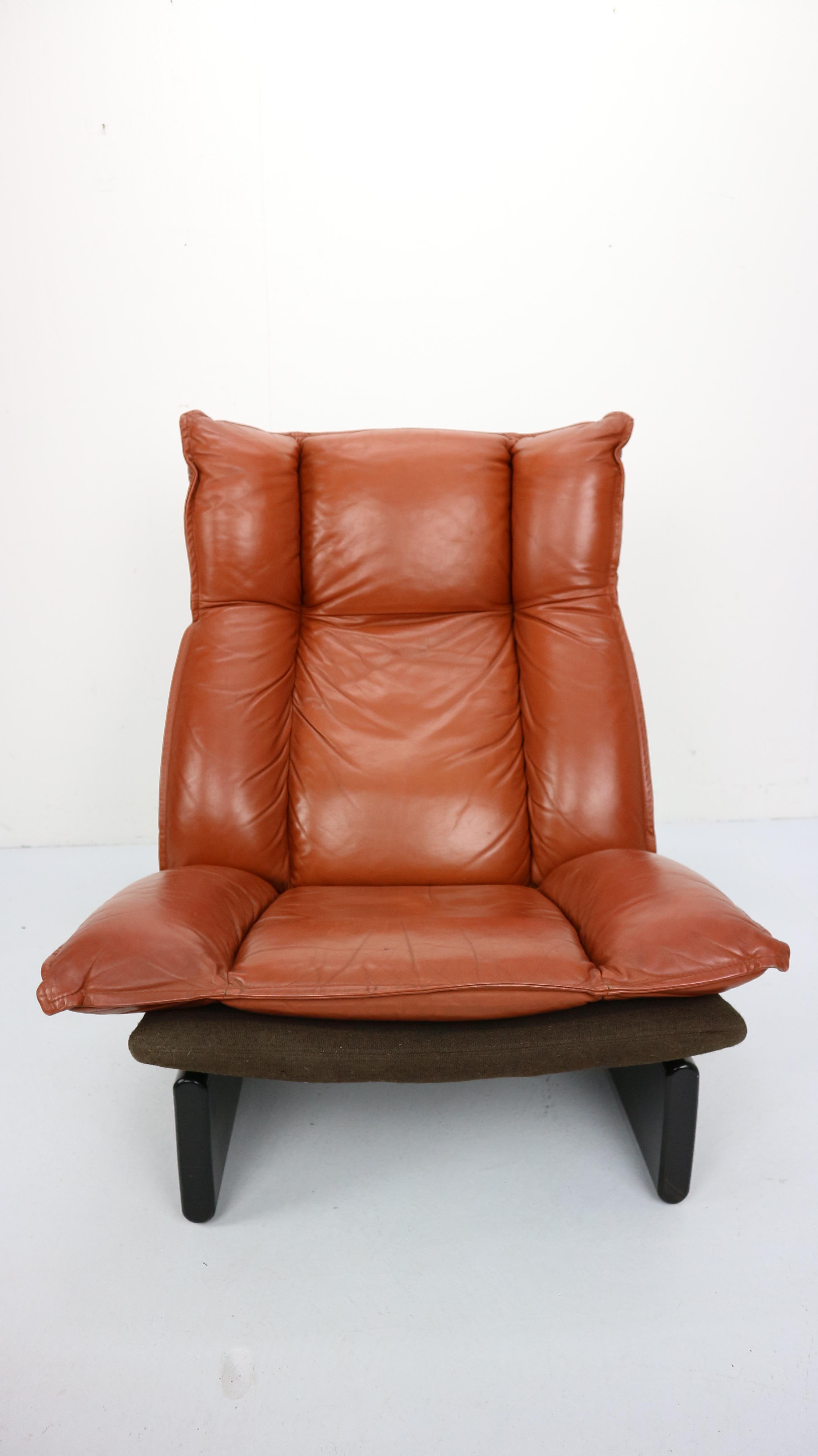 Cognac Leather and Wood Lounge Chair, Dutch Modern Design, 1970s 1
