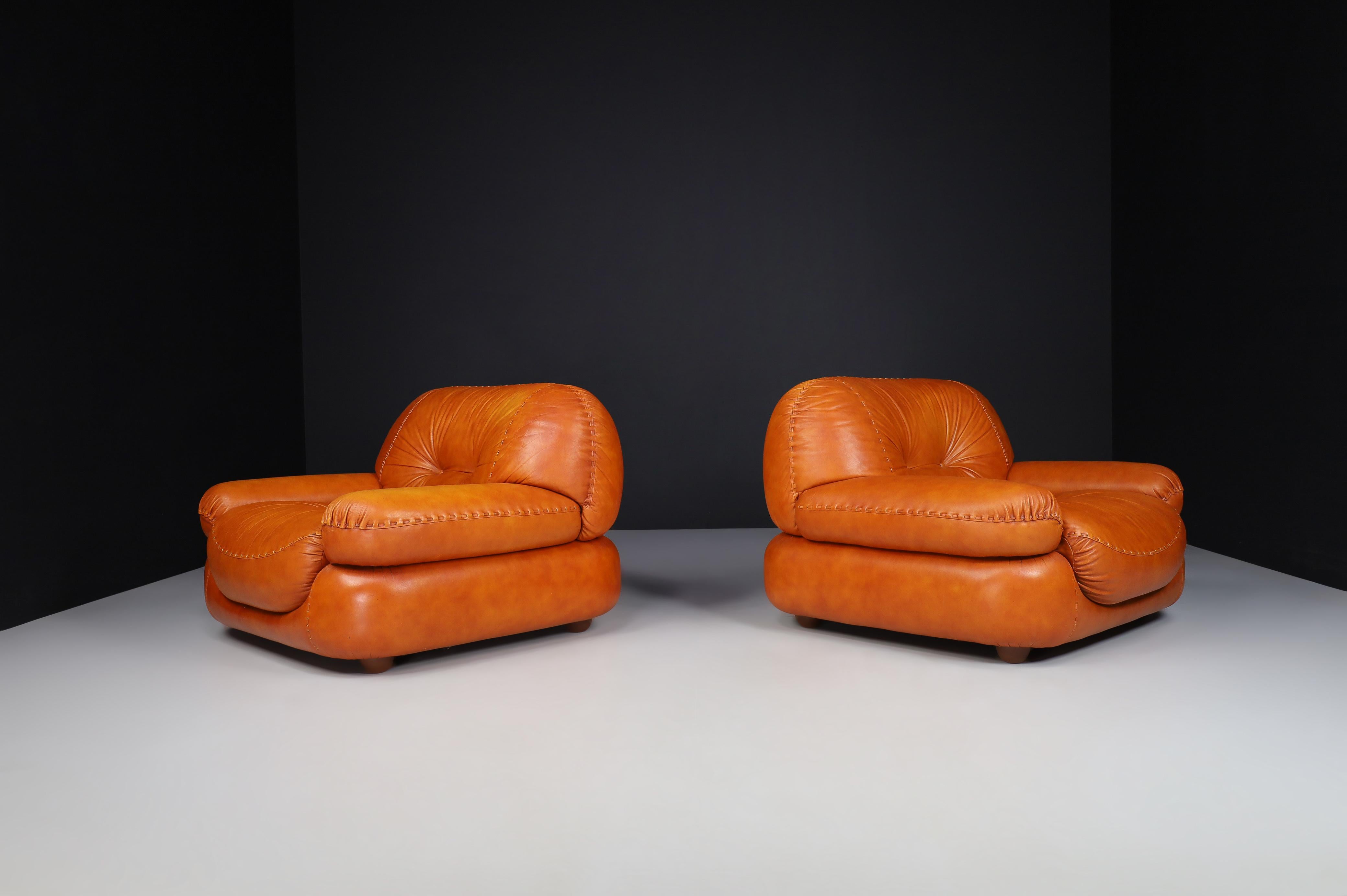 Italian Cognac Leather Armchairs by Sapporo for Mobil Girgi, Italy 1970s