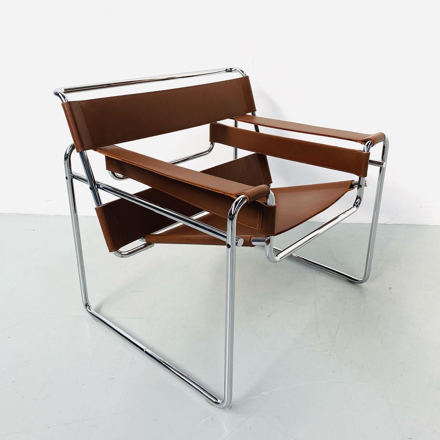 Cognac Leather B3 Wassily Chair by Marcel Breuer for Knoll Studio, 1980s In Good Condition In Eindhoven, Noord Brabant