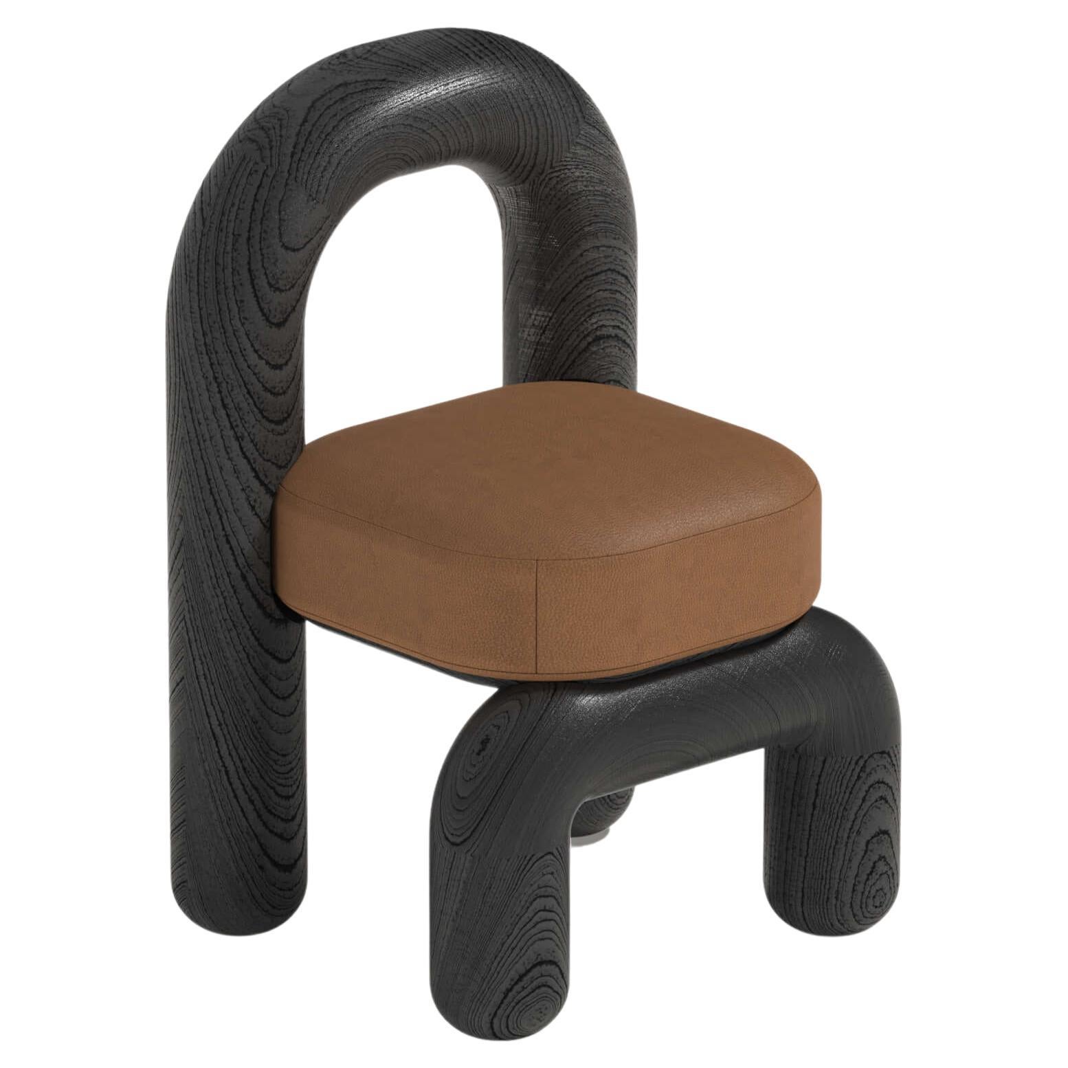Cognacfarbenes Leder Schwarz Oak Lithic Esszimmerstuhl von Maha Alavi Studio