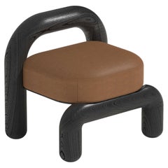 Silla Lounge Lítica de Cuero Coñac y Roble Negro by Maha Alavi Studio