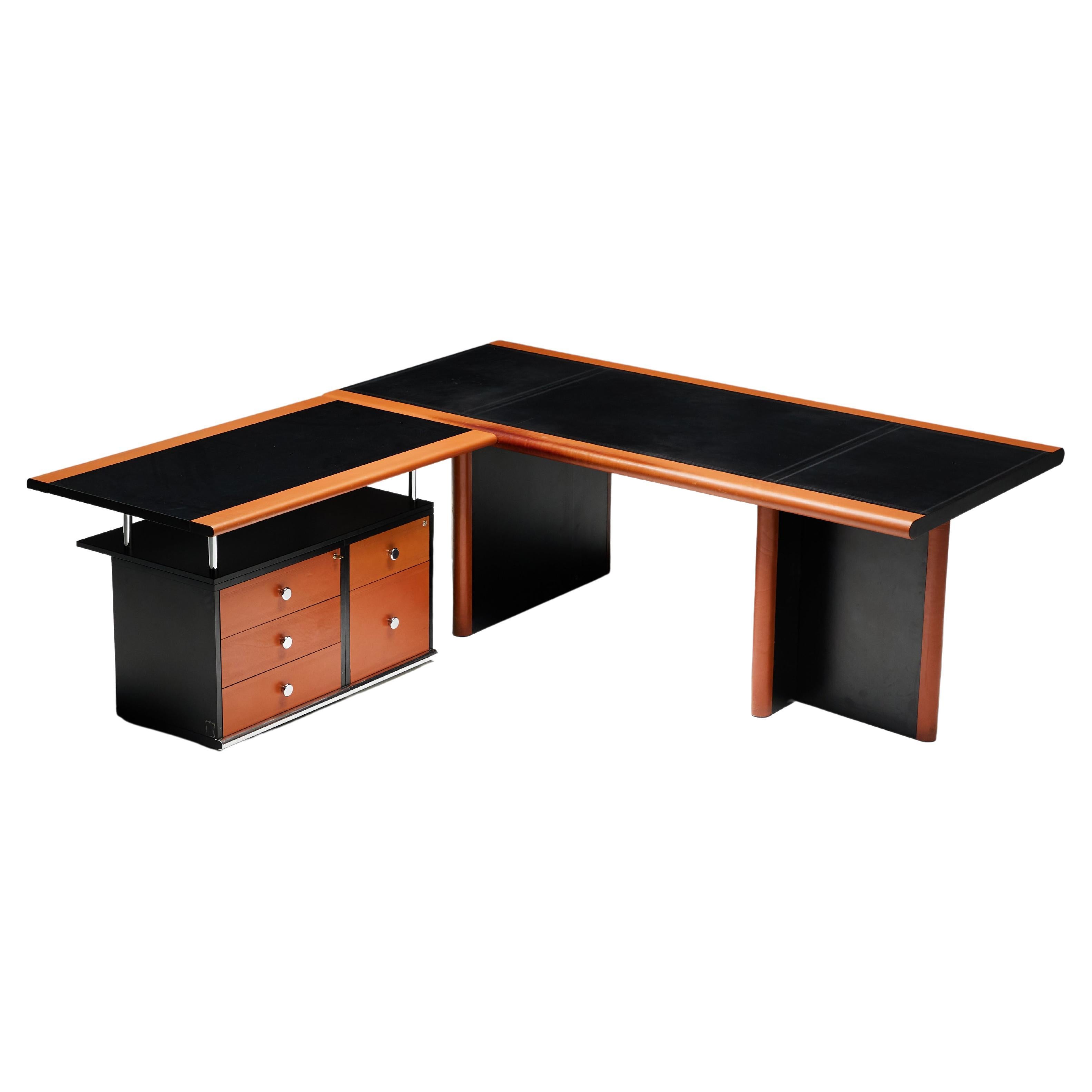 Cognac Leather Desk by Guido Faleschini for Mariani, Italy, 1970s For Sale