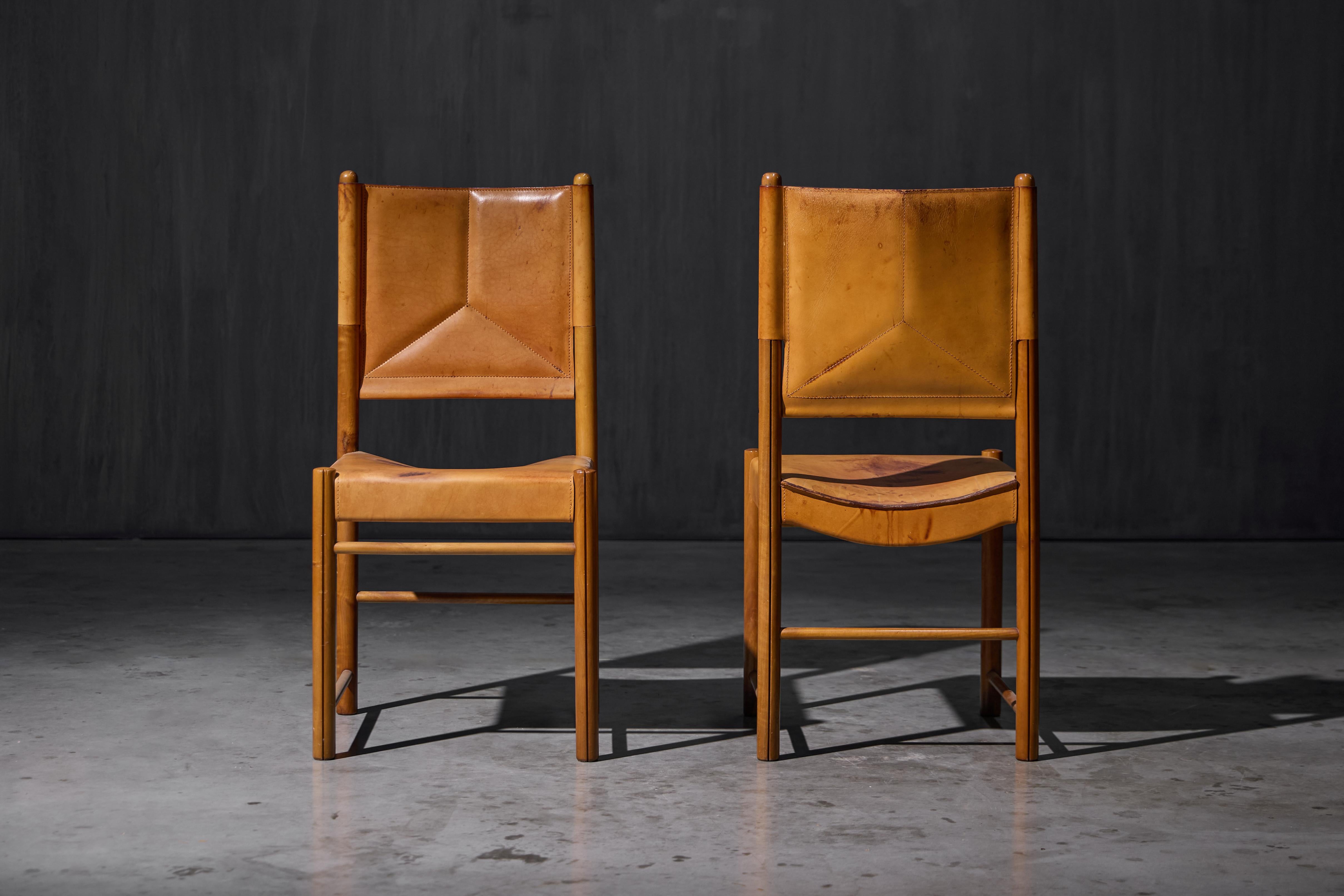 Sillas de comedor de cuero coñac, Italia, años 60 Moderno de mediados de siglo en venta