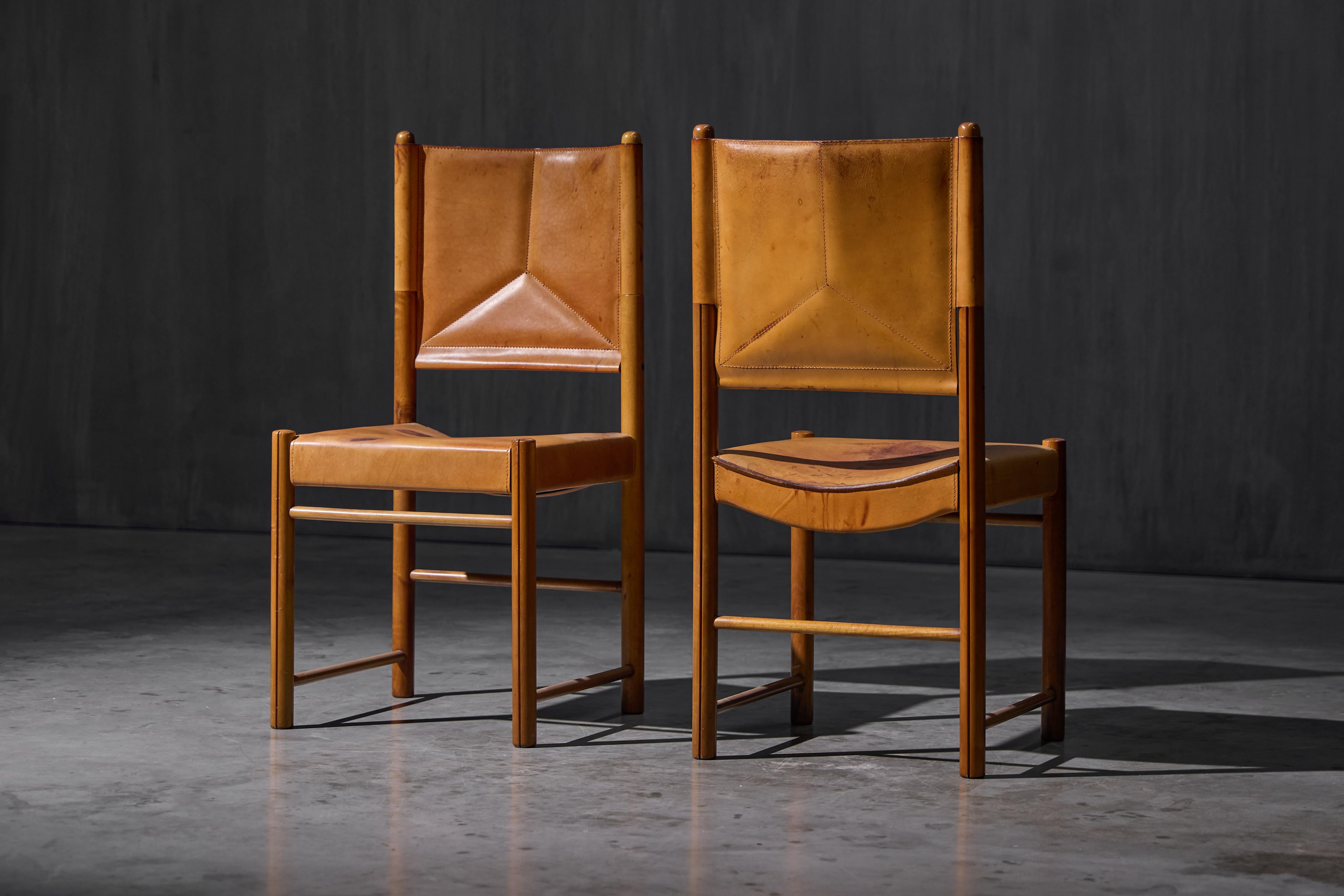 Sillas de comedor de cuero coñac, Italia, años 60 Italiano en venta