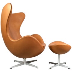 Cognac leather Egg Chair & Ottoman Set by Arne Jacobsen for Fritz Hansen, 1967
