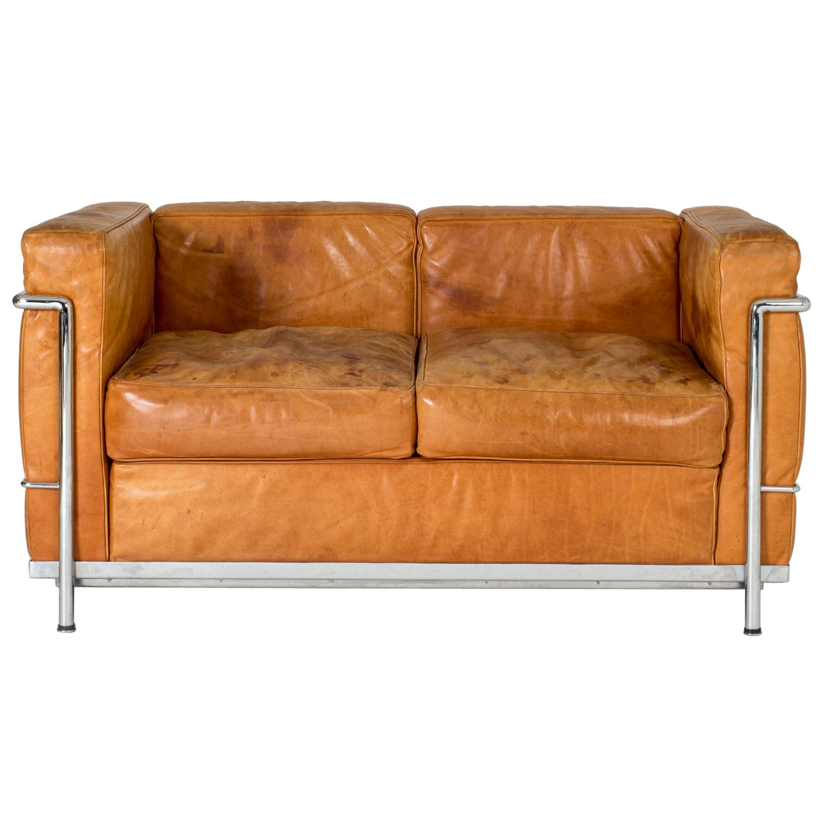 Cognac leather "LC2" sofa by Le Corbusier