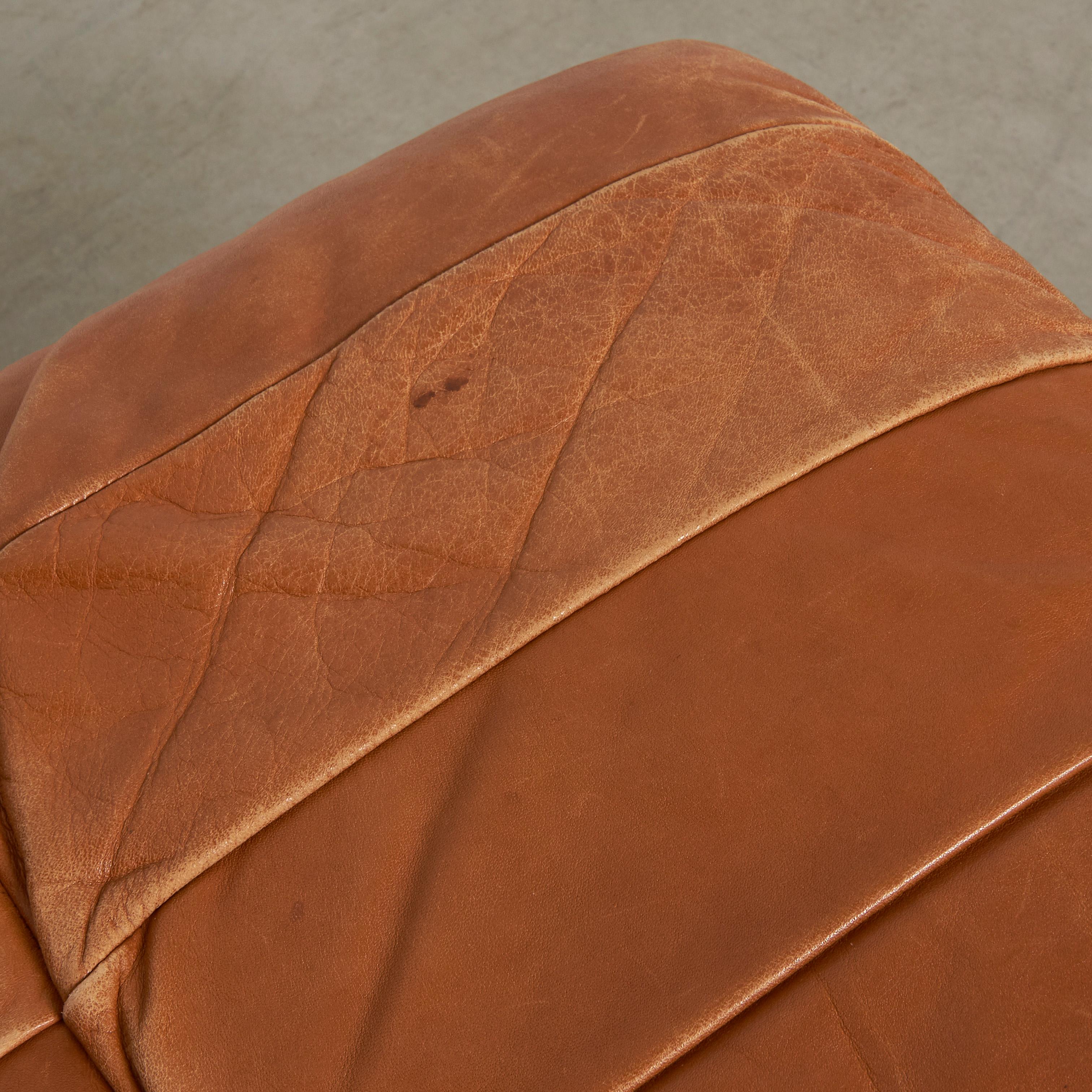 Cognac leather lounge chair by Ueli Berger, De Sede DS80 For Sale 5