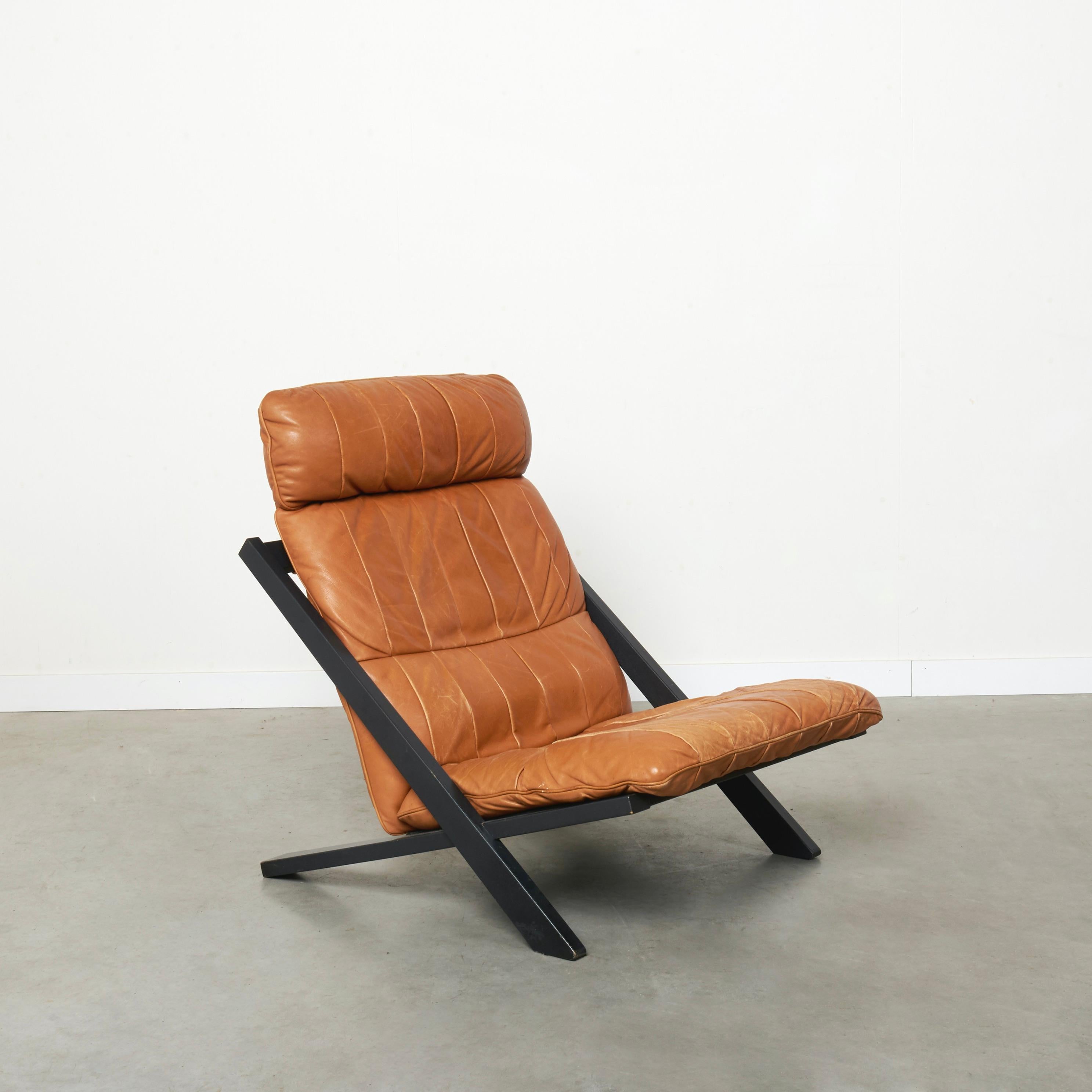 Mid-Century Modern Cognac leather lounge chair by Ueli Berger, De Sede DS80 For Sale