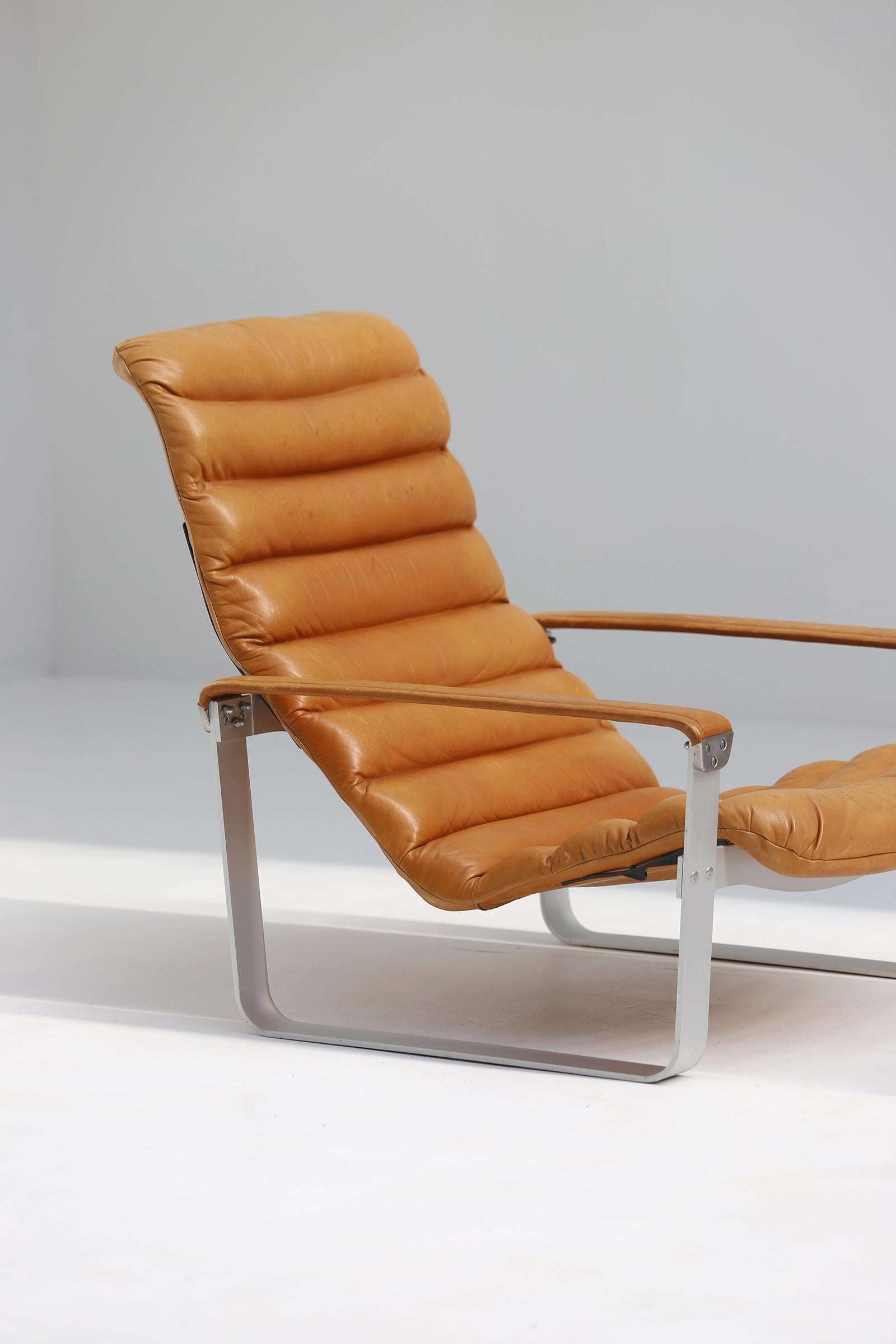 Cognac Leather Lounge Chair with Ottoman by Ilmari Lappalainen for Asko 1960s In Good Condition In Antwerpen, Antwerp
