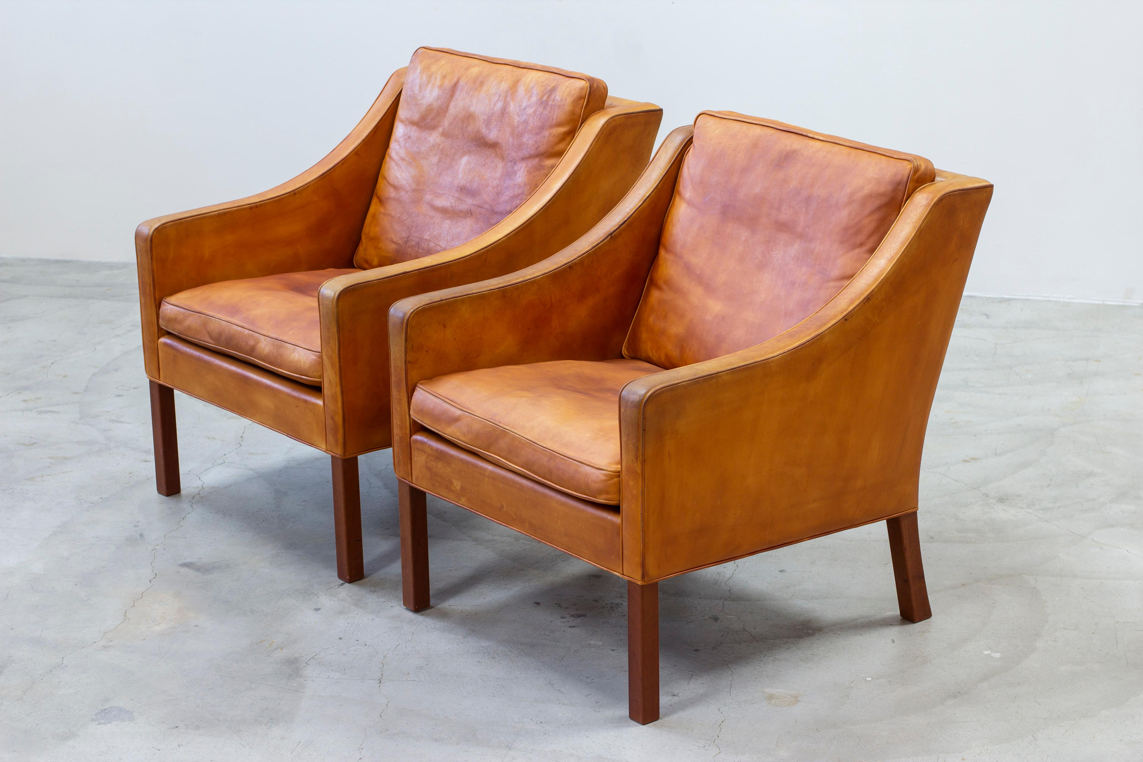 Leather Cognac leather lounge chairs 2207 by Børge Mogensen, Fredericia stolefabrik