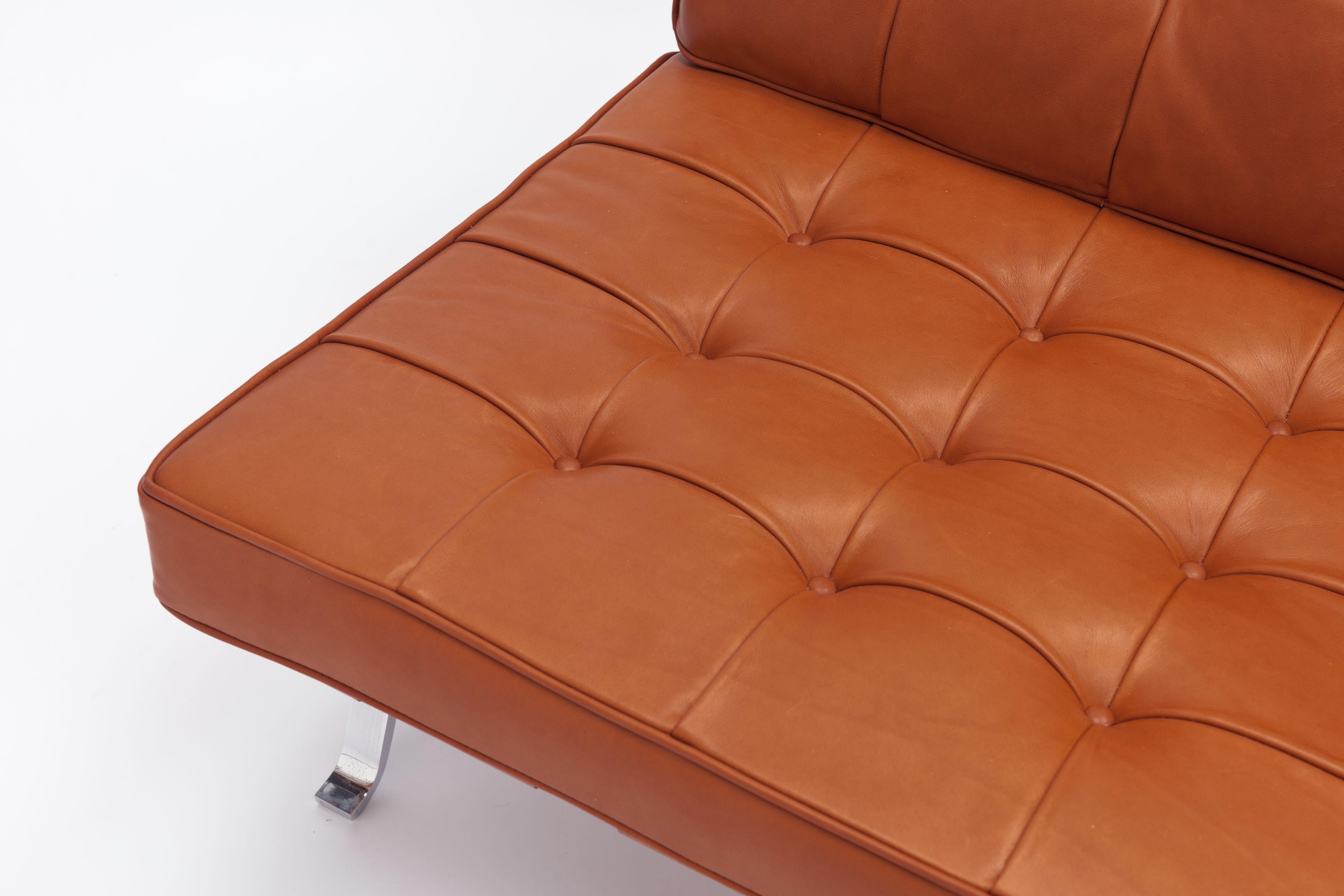 Cognac Leather RH301 Lounge Chair by Robert Haussmann (Pair Available) In Good Condition In Utrecht, NL