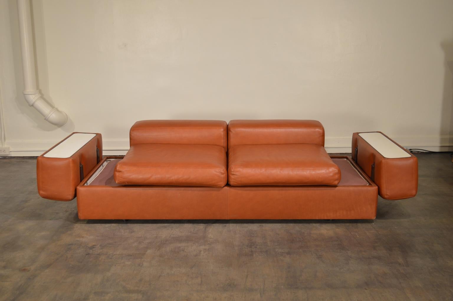 Tito Agnoli Cognac Leather Sofa Daybed for Cinova In Good Condition In Portland, ME