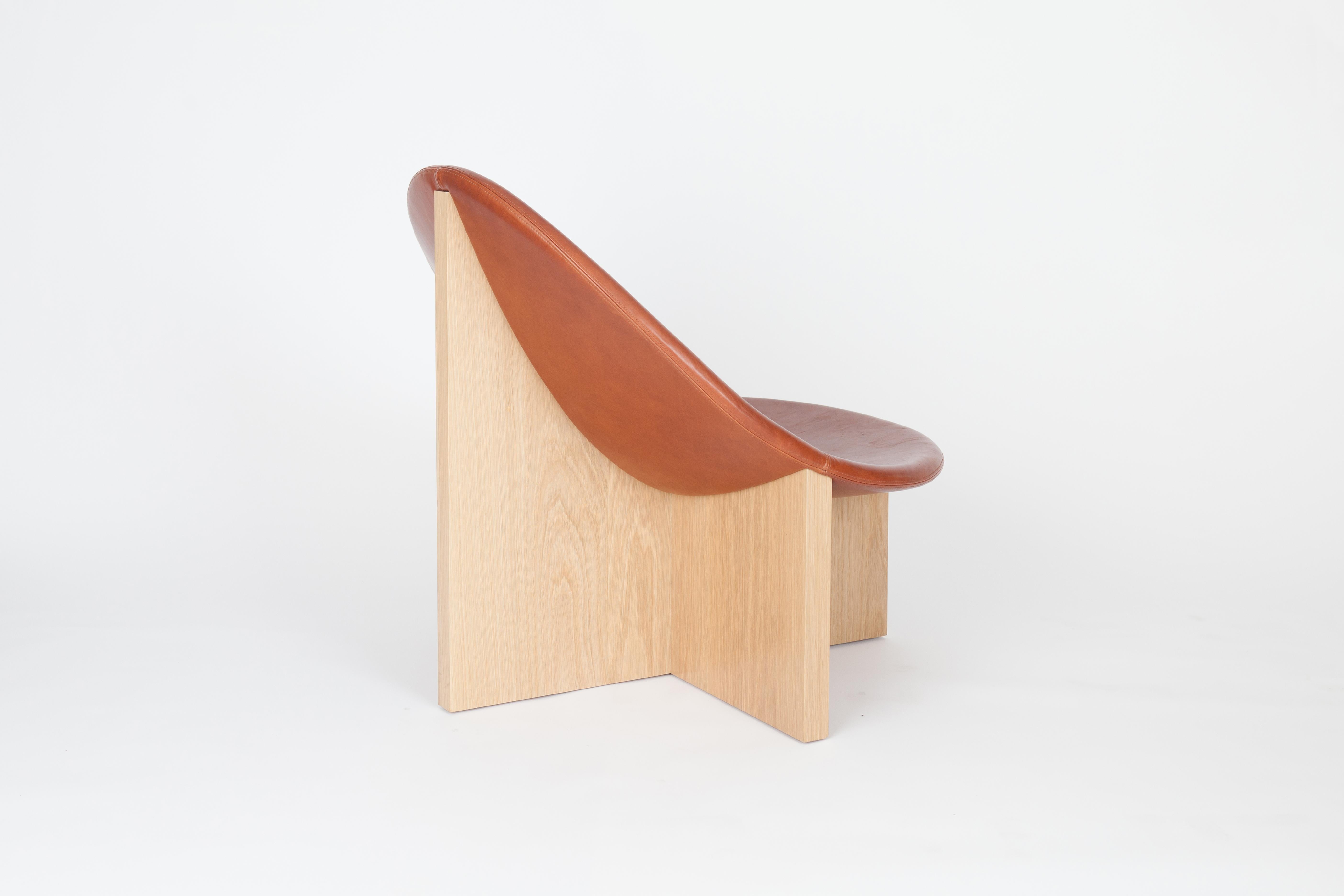 Modern Cognac Nido Lounge Chair by Estudio Persona For Sale