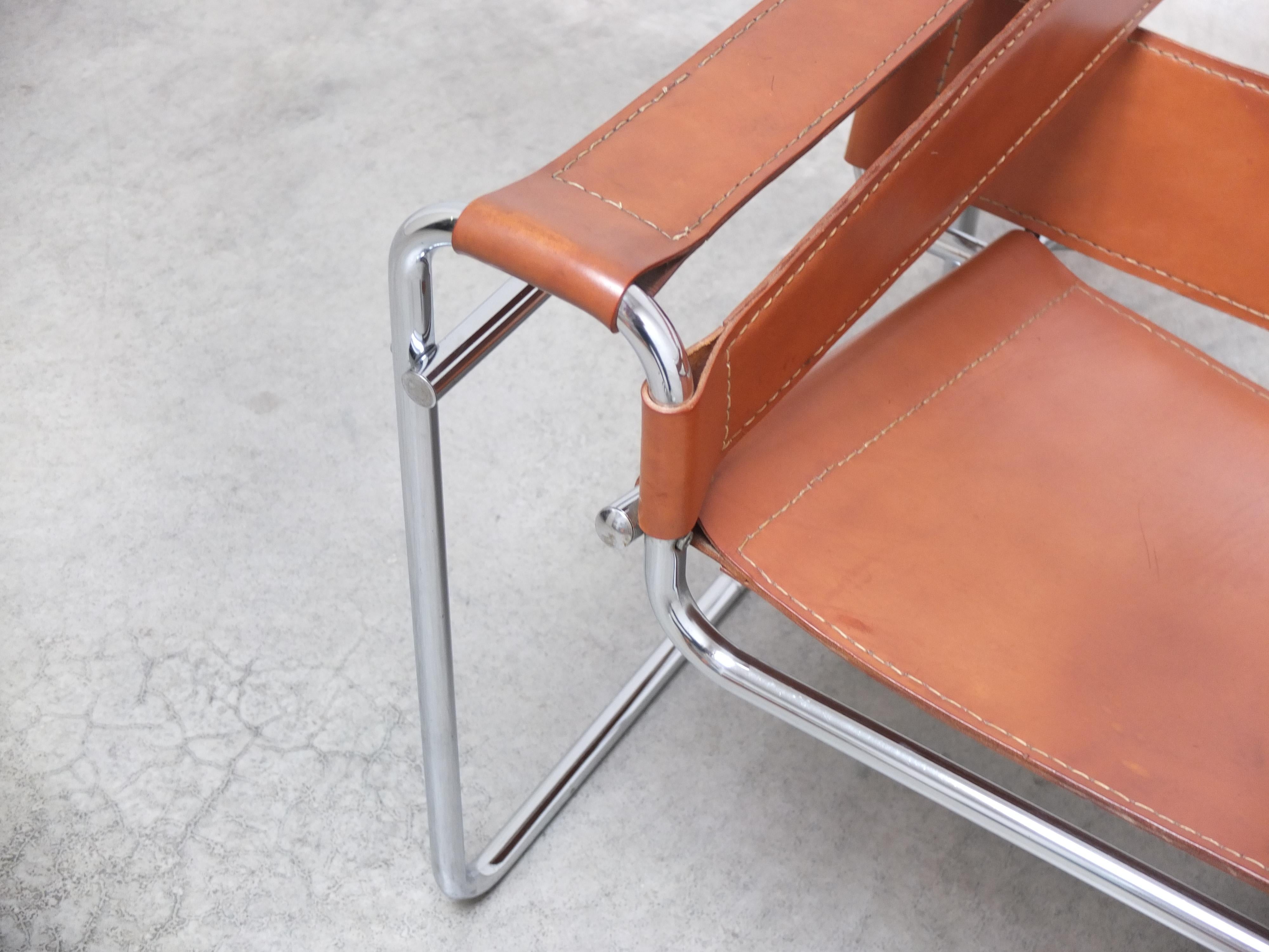 Cognac 'Wassily' Lounge Chair by Marcel Breuer for Gavina, 1980s 4