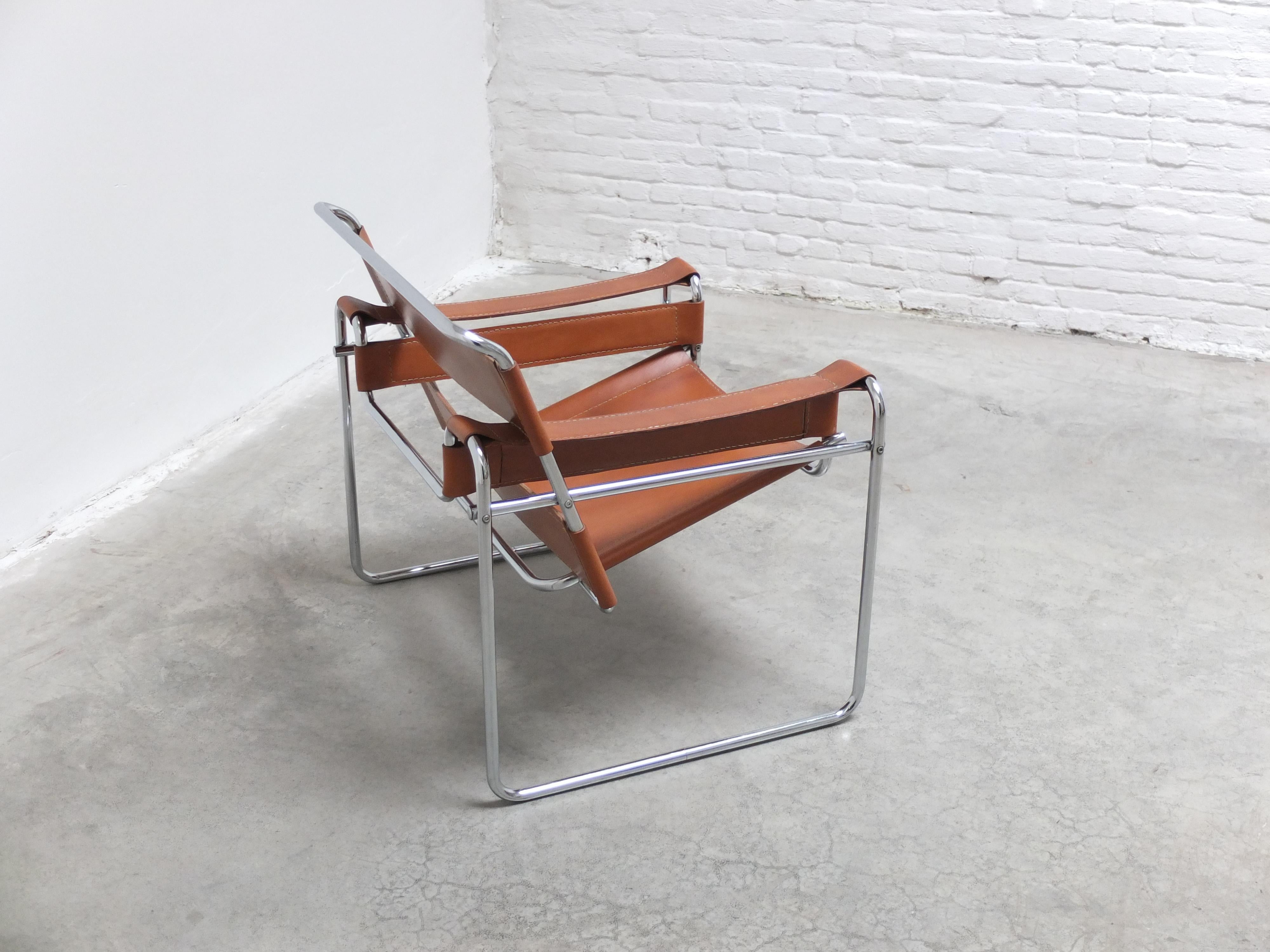 Cognac 'Wassily' Lounge Chair by Marcel Breuer for Gavina, 1980s 7