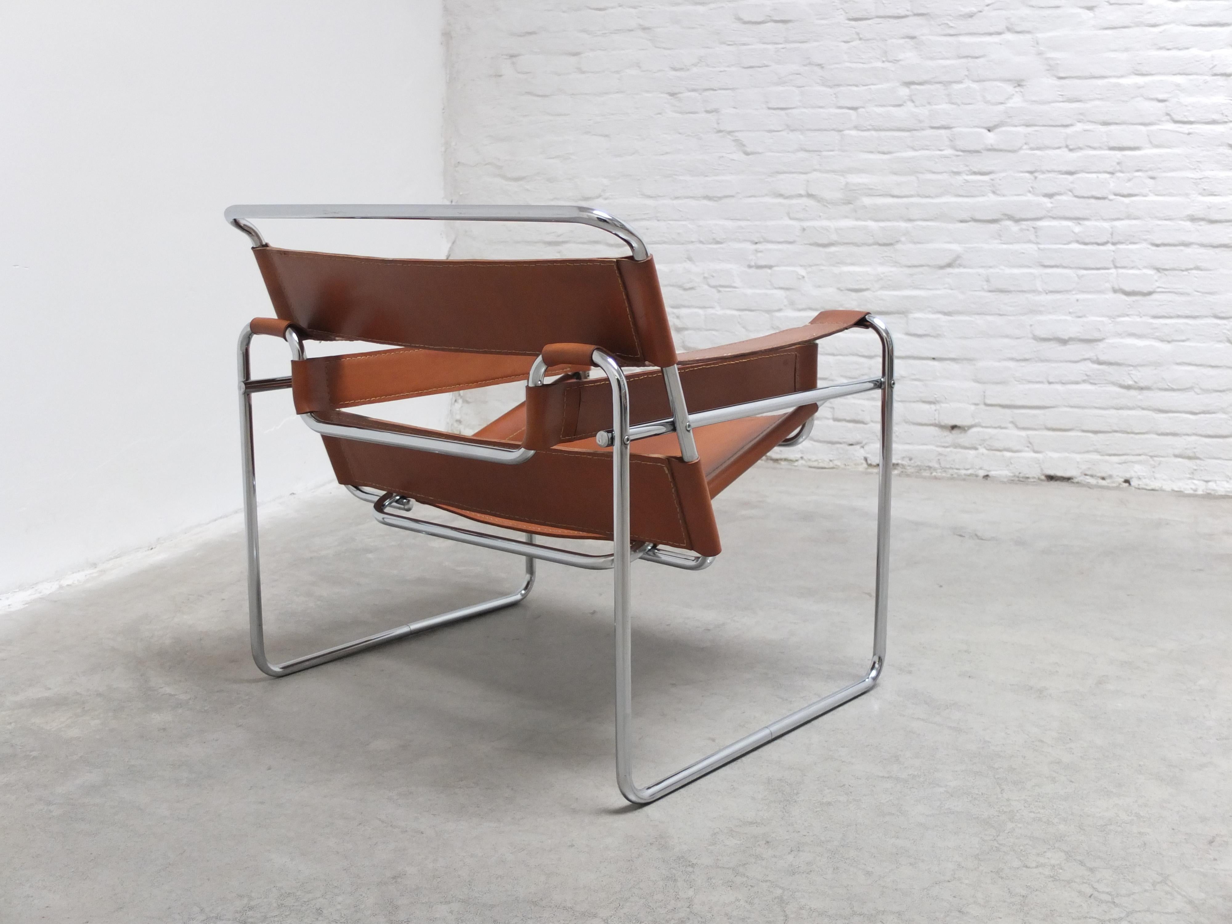 Cognac 'Wassily' Lounge Chair by Marcel Breuer for Gavina, 1980s 9