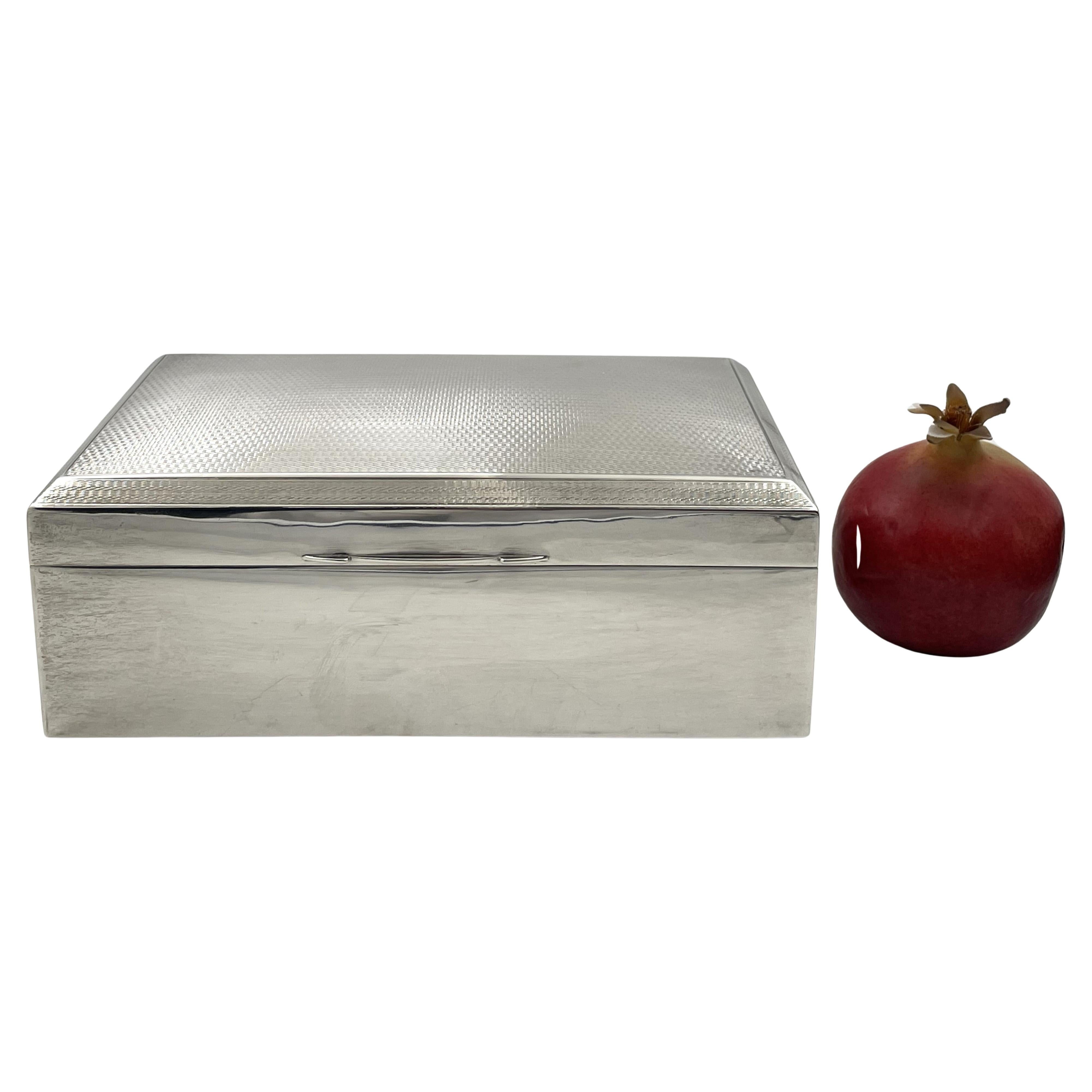 Cohen & Solomon English Sterling Silver 1918 Cigar Box/ Humidor Art Deco Style
