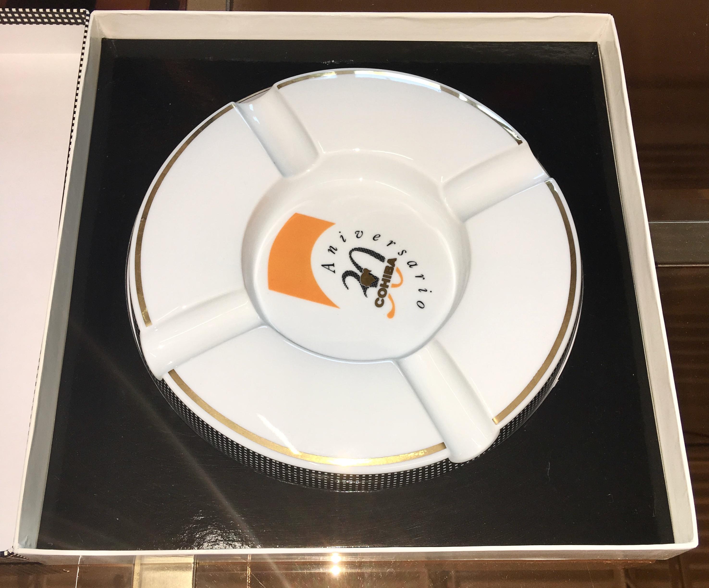 Posacenere per sigari Cohiba Edizione Speciale 30° Anniversario in vendita 4