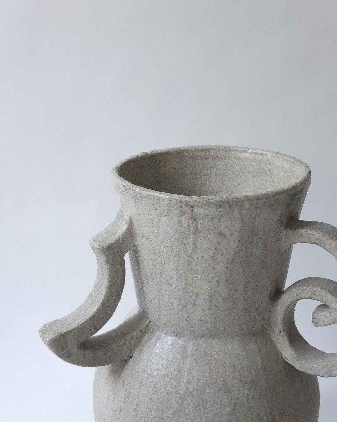 Postmoderne Vase Cohiki Chili par Studio Cúze en vente
