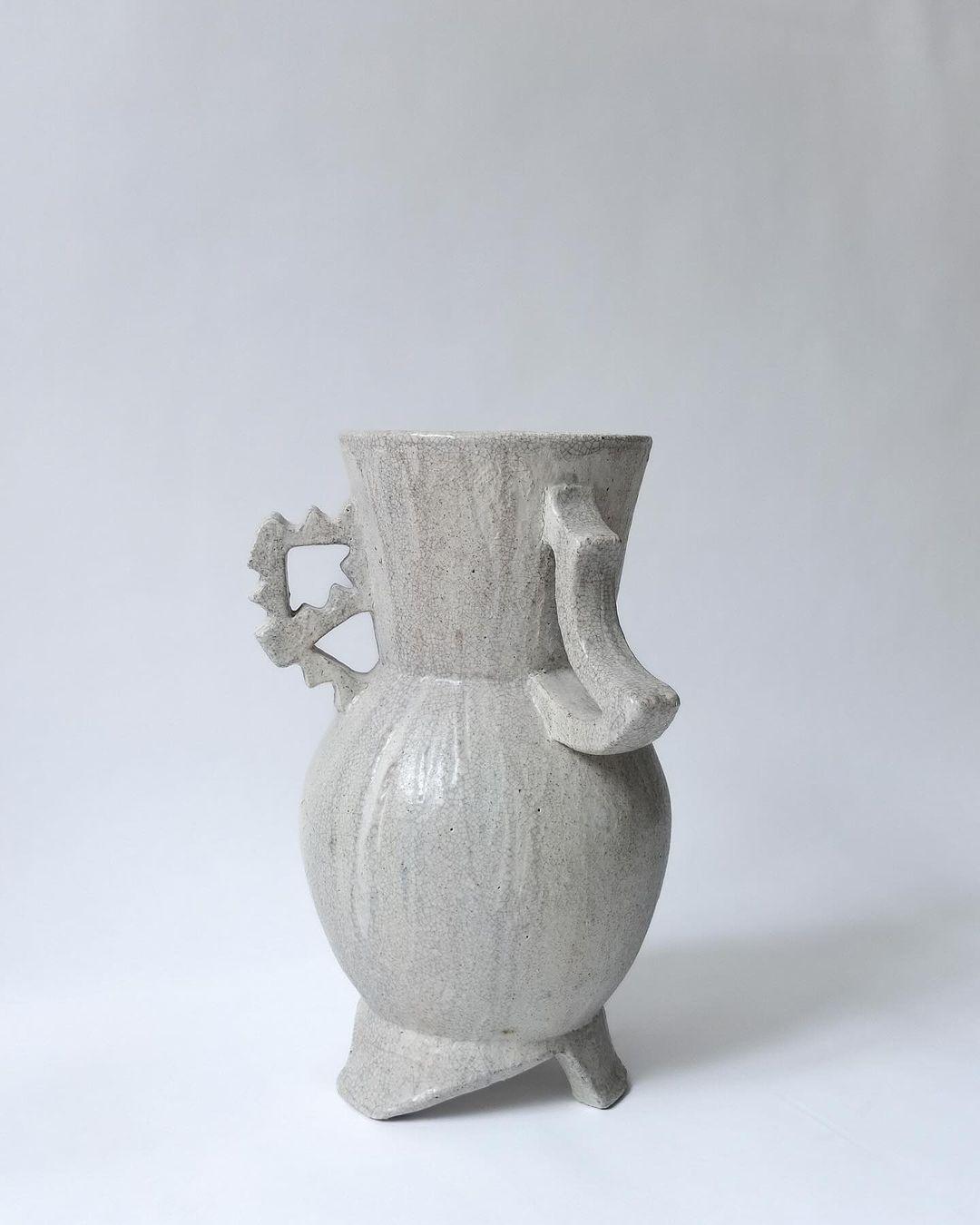 Allemand Vase Cohiki Chili par Studio Cúze en vente