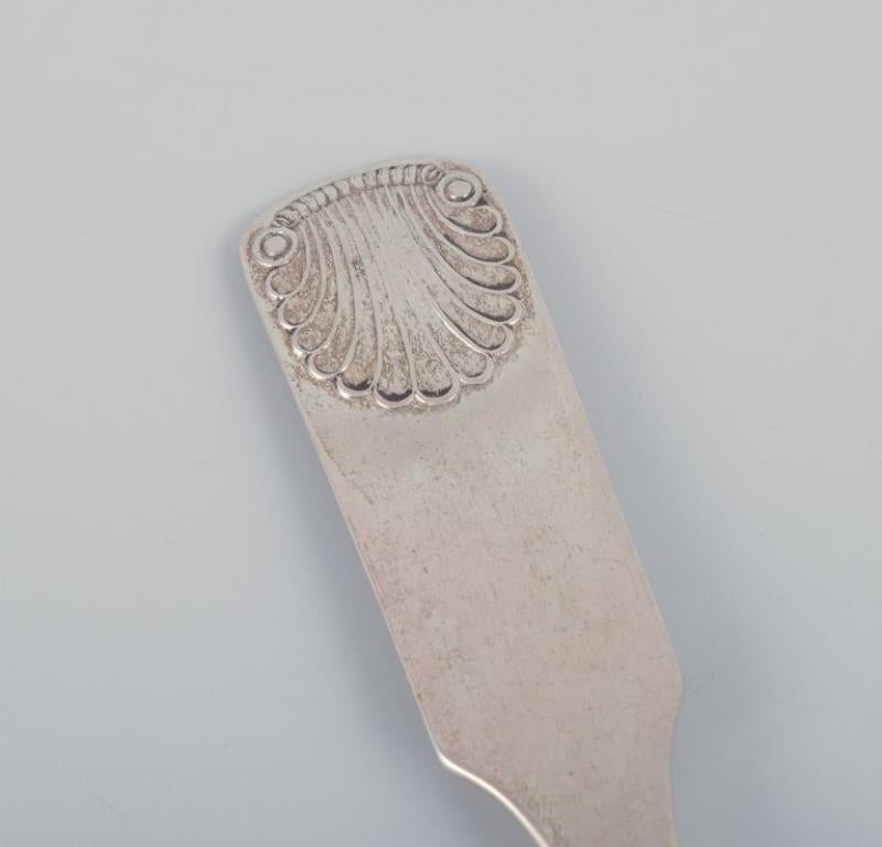 Cohr and others. Three large soup spoons in silver. 19th C. In Excellent Condition For Sale In Copenhagen, DK