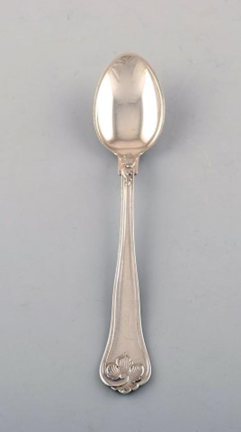 Cohr, Denmark Saxon flower silver cutlery. Coffee spoon.
Measures: 11.5 cm.
Marked.
In very good condition.
13 pieces in stock.
