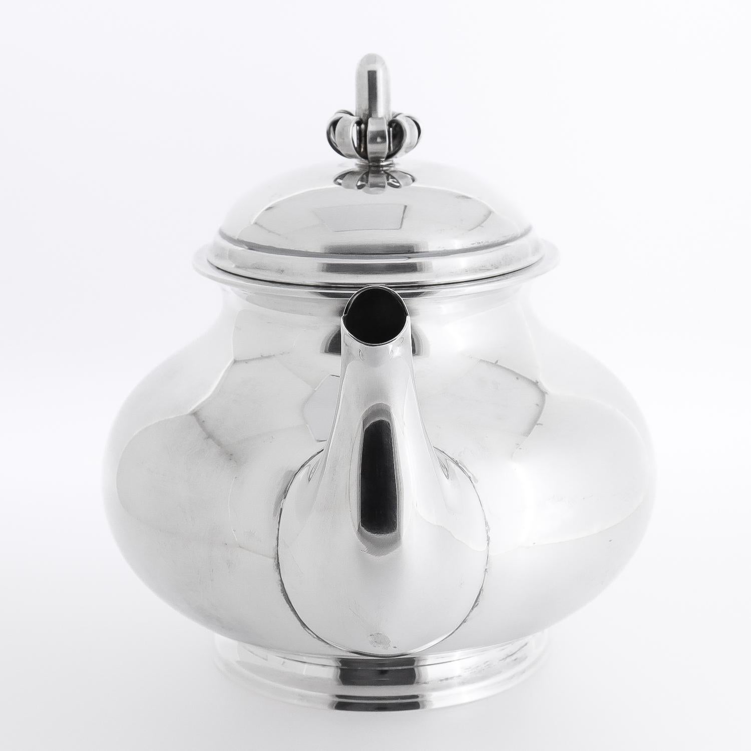 Tetera Cohr de plata de ley moderna danesa de mediados de siglo siglo XX en venta