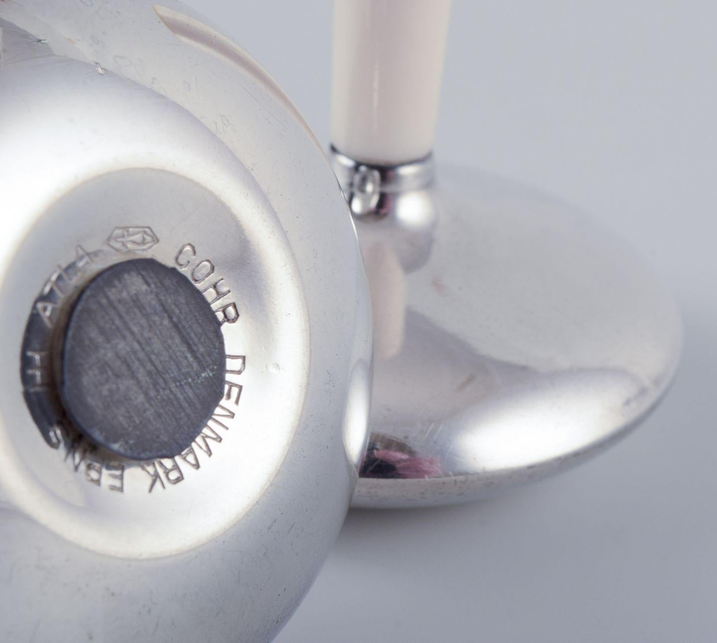 Cohr Salz- und Pfefferstreuer aus Silberblech. Modernistisches Design. Mitte des 20. Jahrhunderts (Versilberung) im Angebot