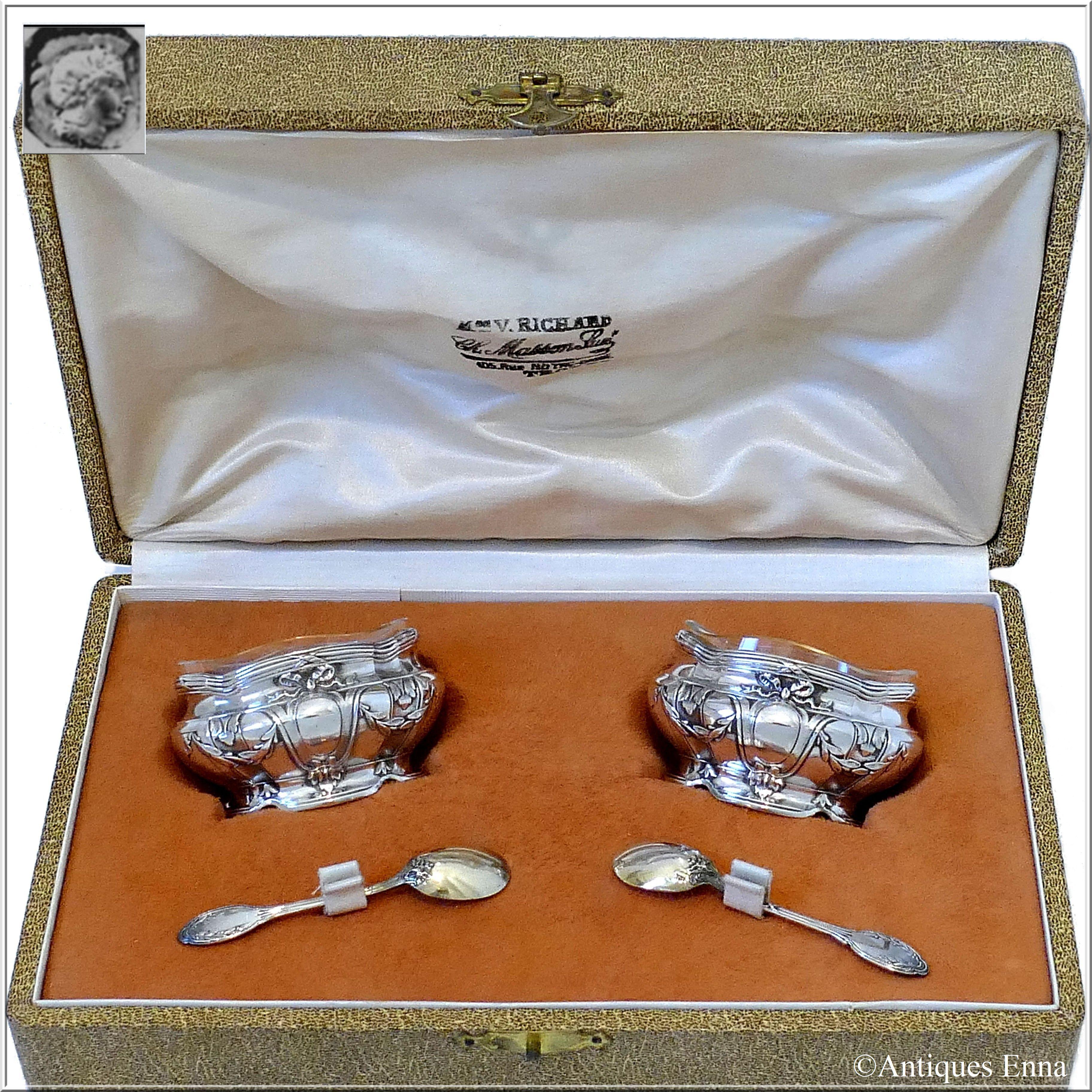 Coignet French Sterling Silver 18-Karat Gold Salt Cellars Pair, Spoons, Box For Sale 2