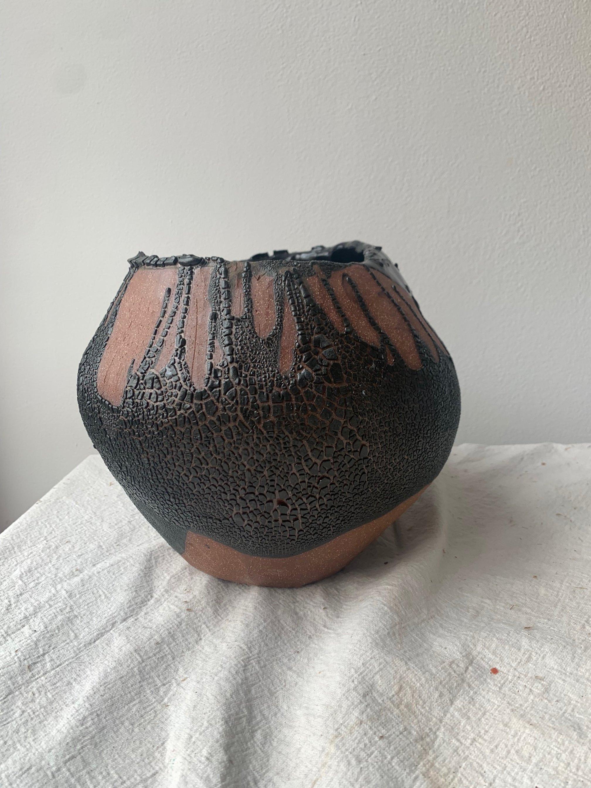 Coil-built Black Lava Vase In New Condition For Sale In Brooklyn, NY