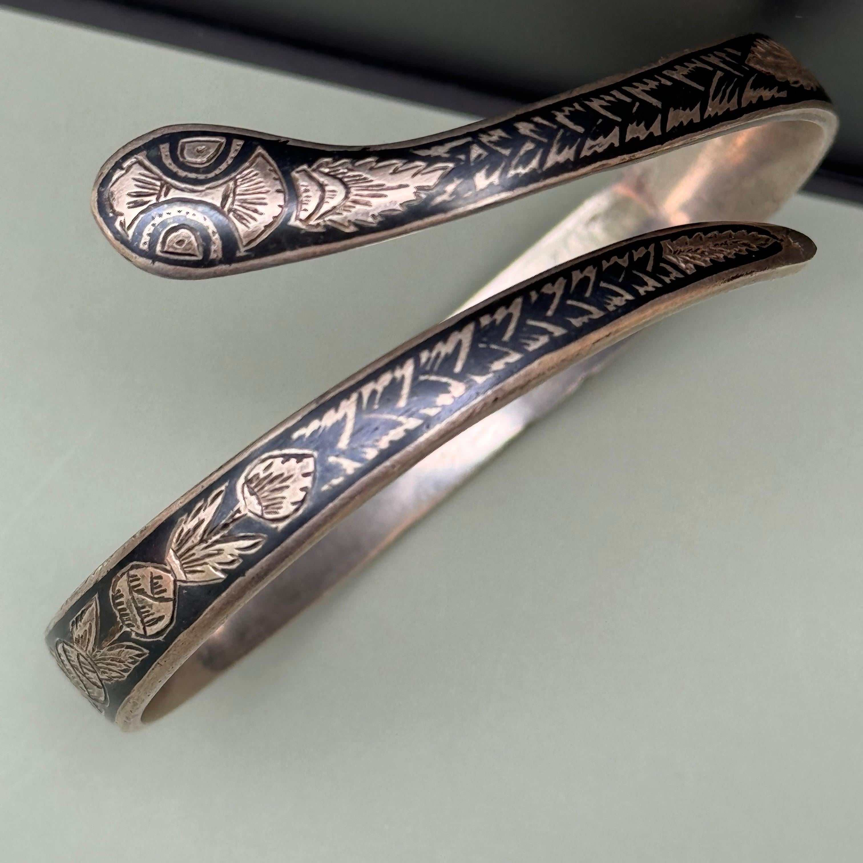 Coiled Snake Armlet bangle In Good Condition For Sale In Monroe Township, NJ