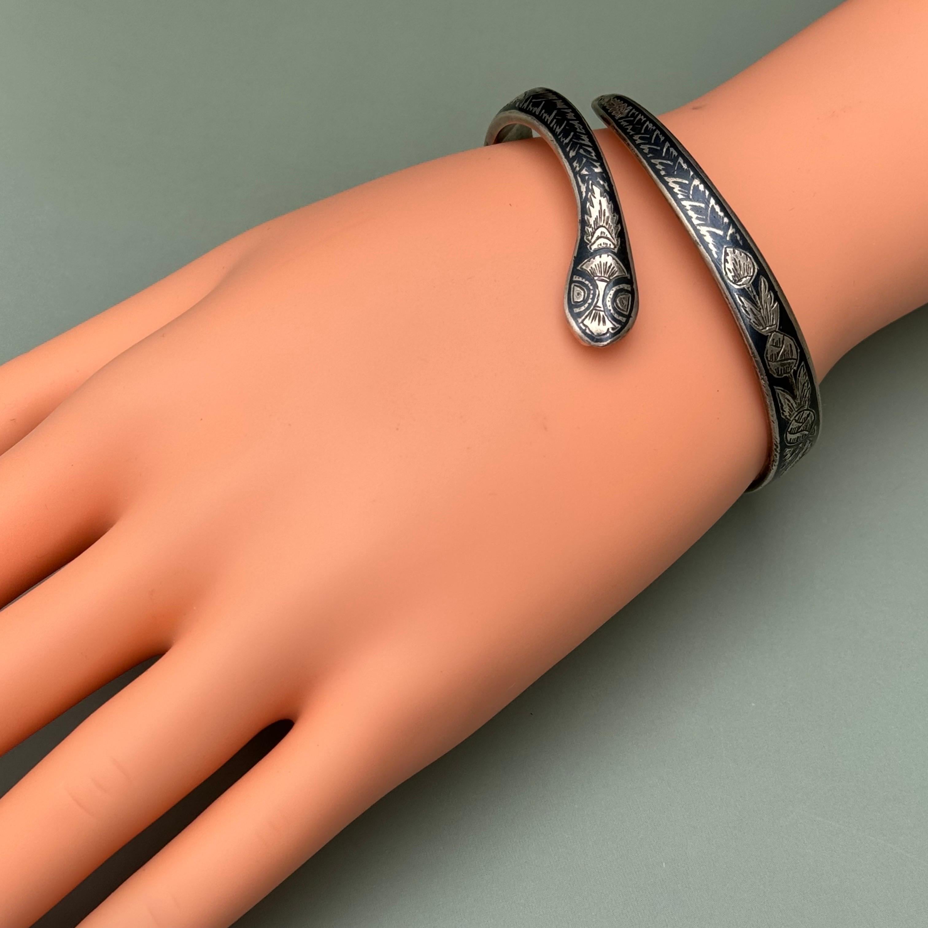 Coiled Snake Armlet bangle For Sale 3