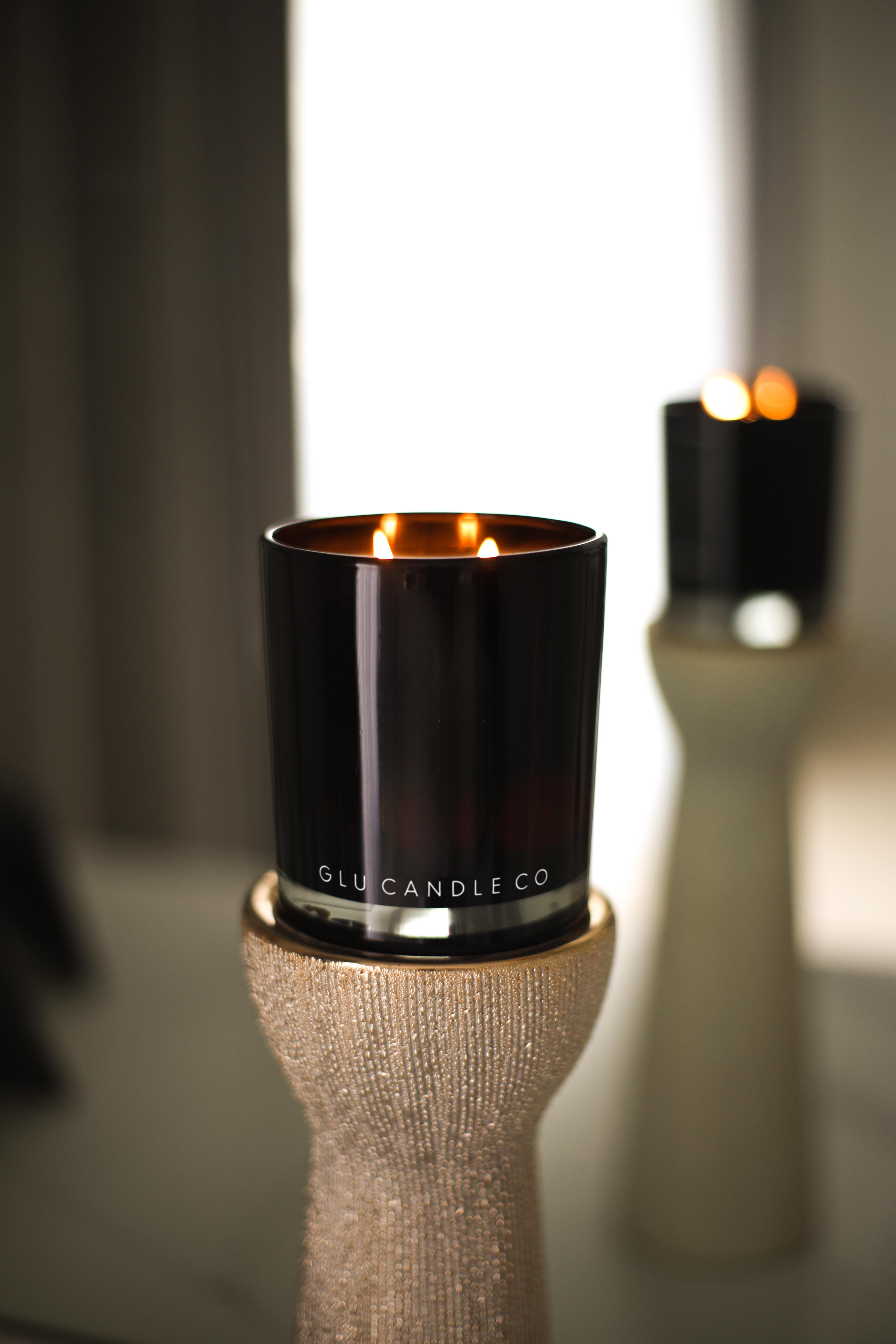Coils (Black candle jar) 11 oz In New Condition For Sale In Malibu, CA