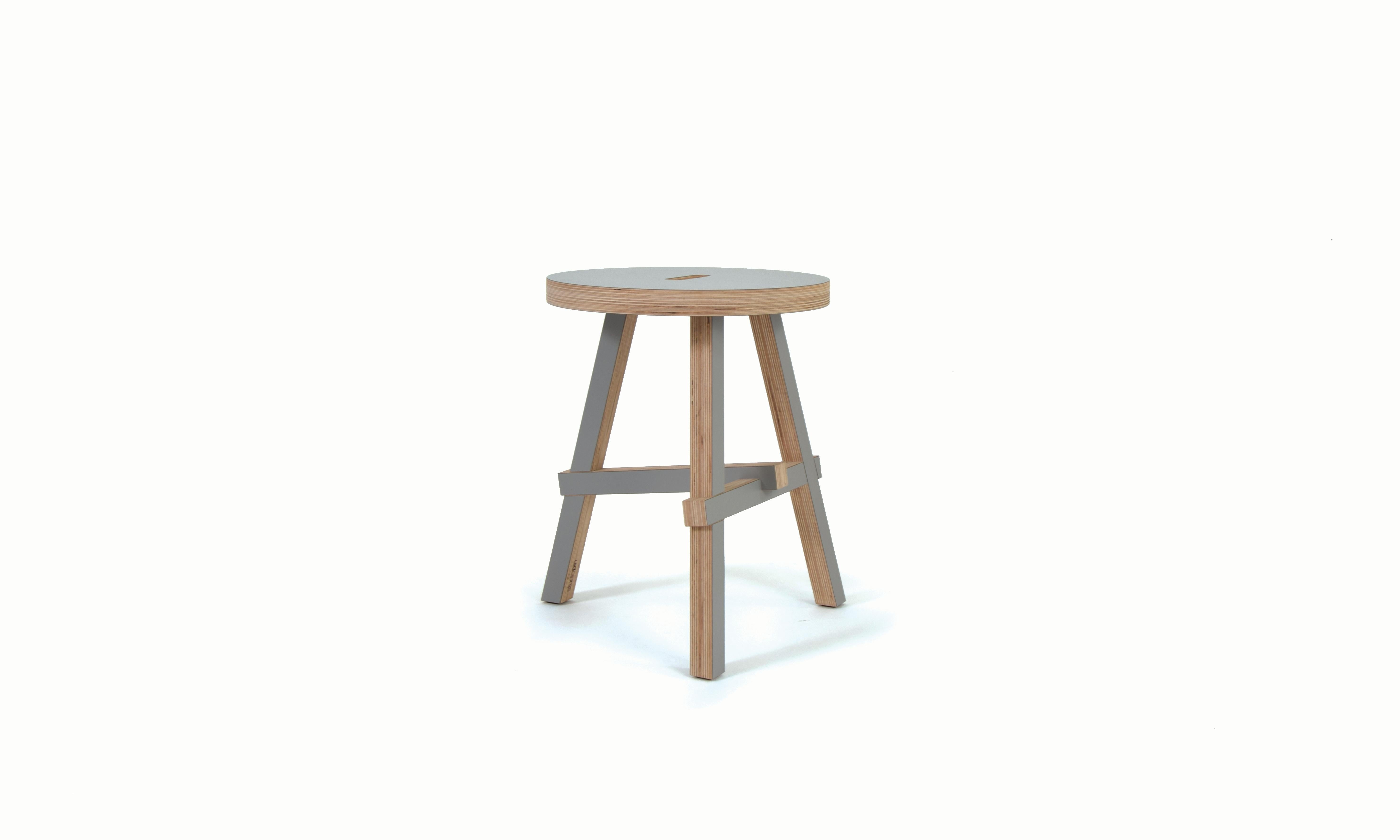 Coin slot Gulden stool by Studio Pin.
Dimensions: D 36 x W 36 x H 45 cm.
Materials: HPL, birch plywood: manhattan grey.

A hike back to “the good old days”. In times of economic instability, people like to go back to the time when everything